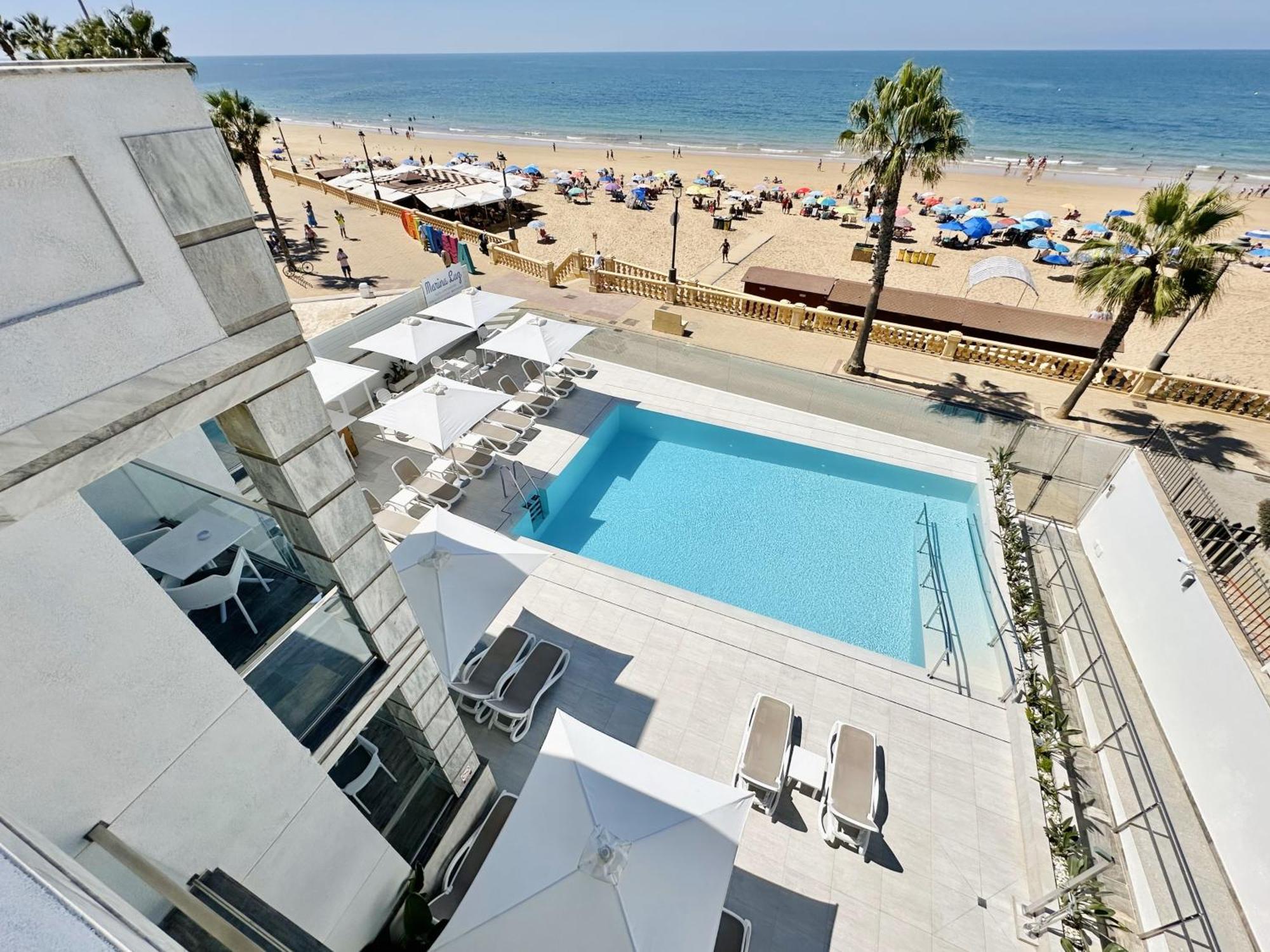 Aparthotel Marina Luz 2*