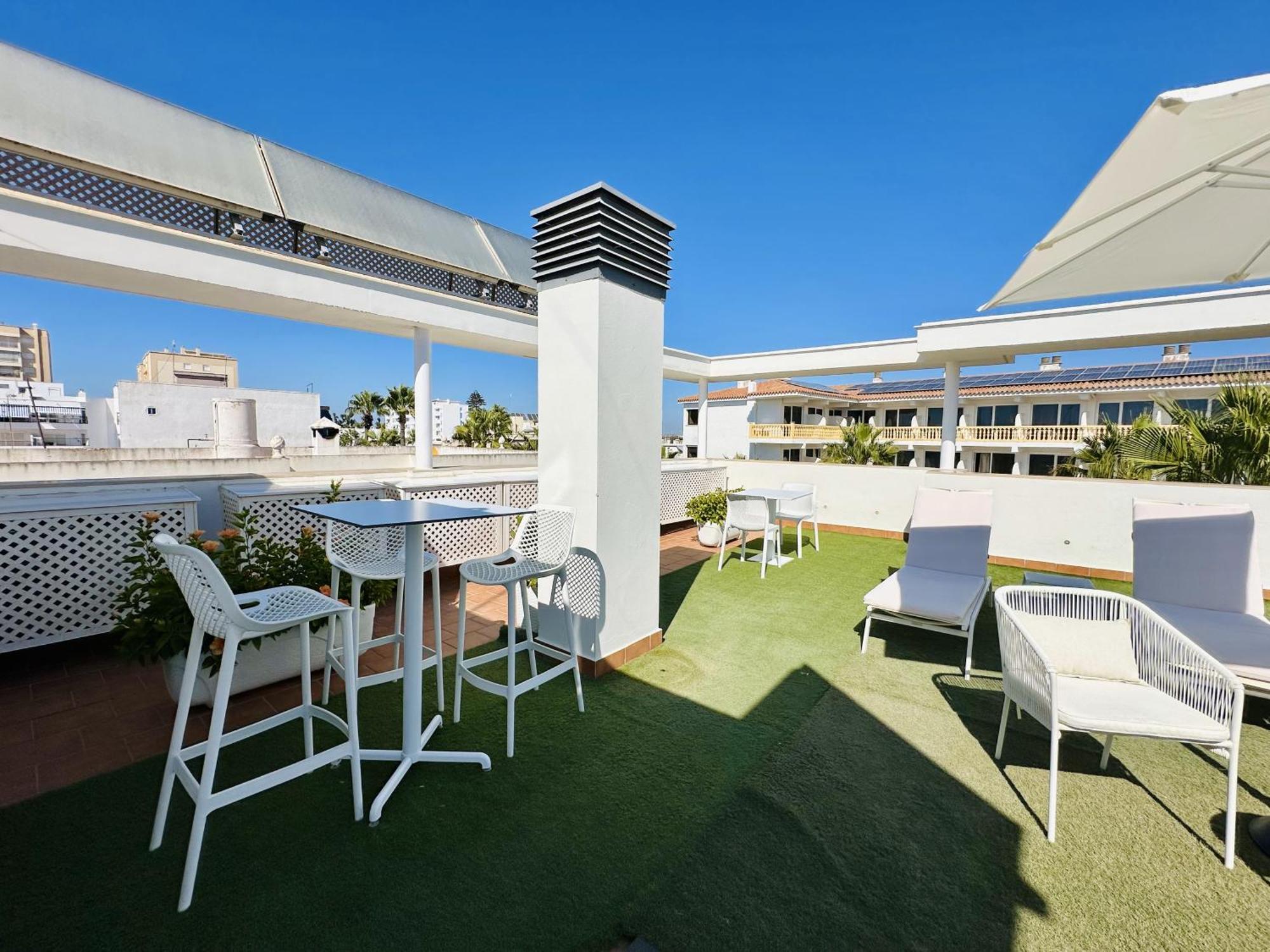 Marina Luz Aparthotel
