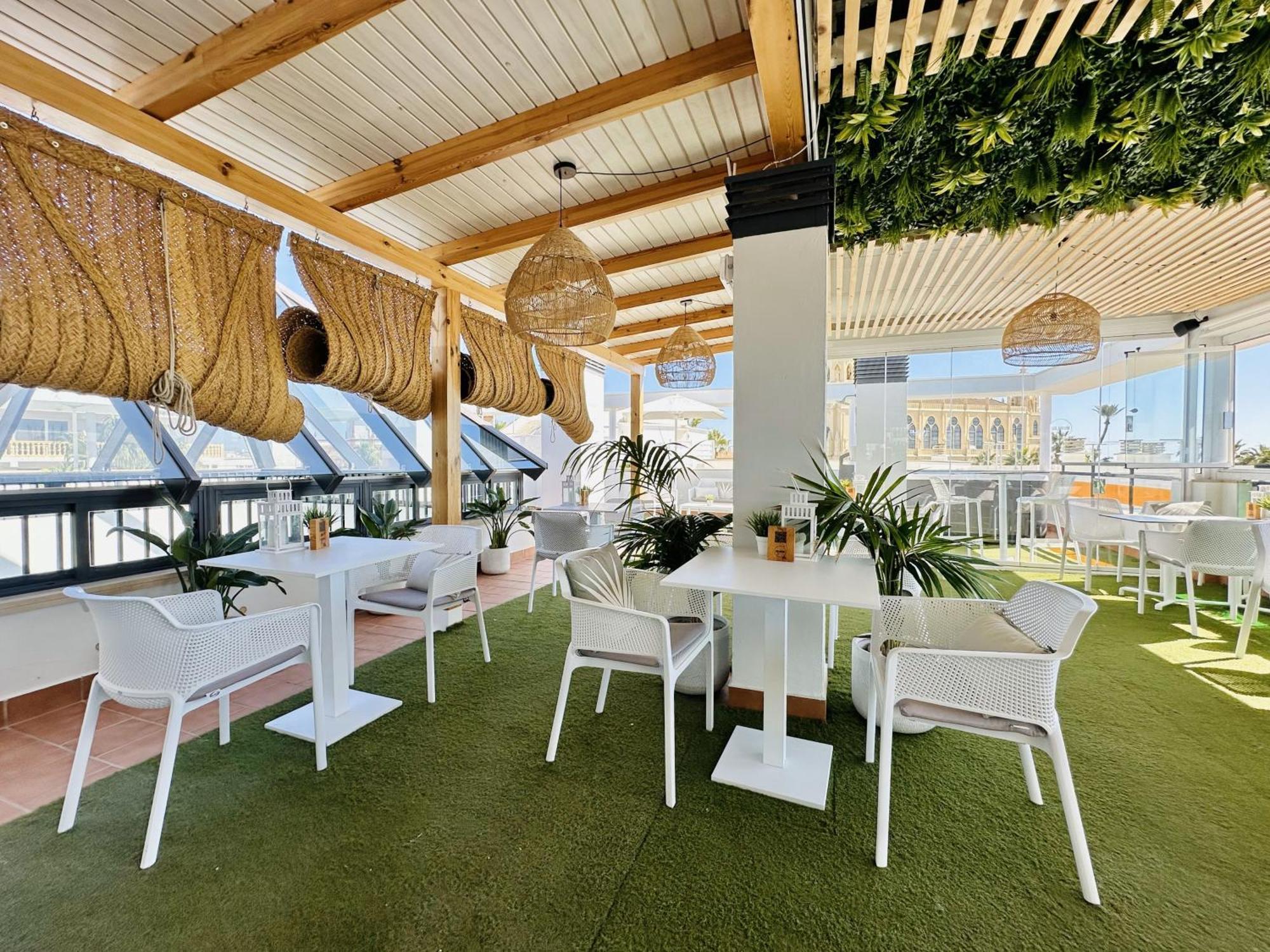Aparthotel Marina Luz