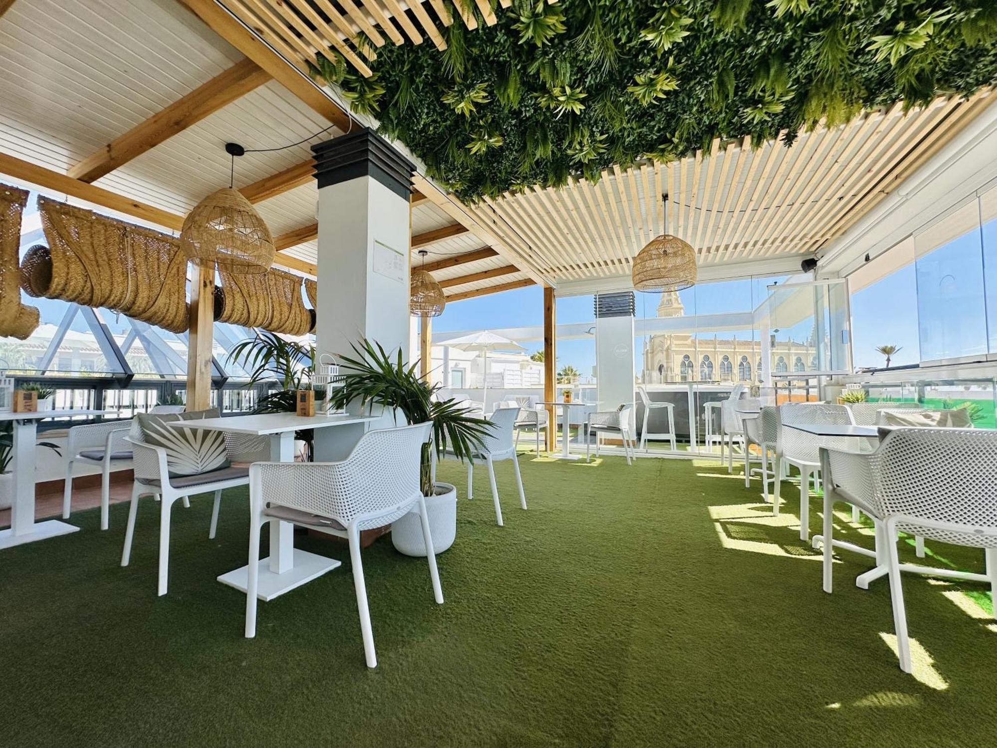 Marina Luz Aparthotel 2*