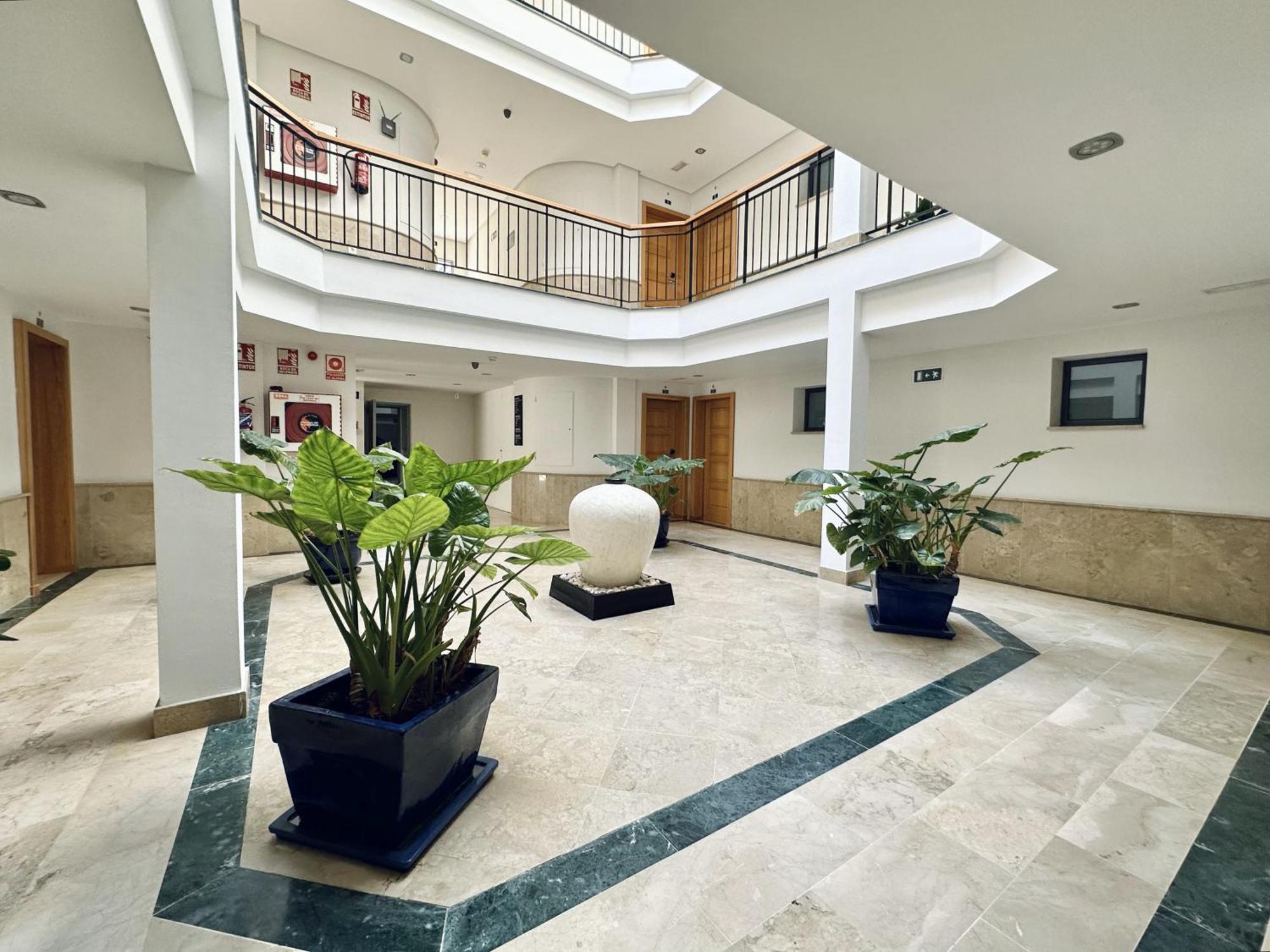 Aparthotel Marina Luz 2*