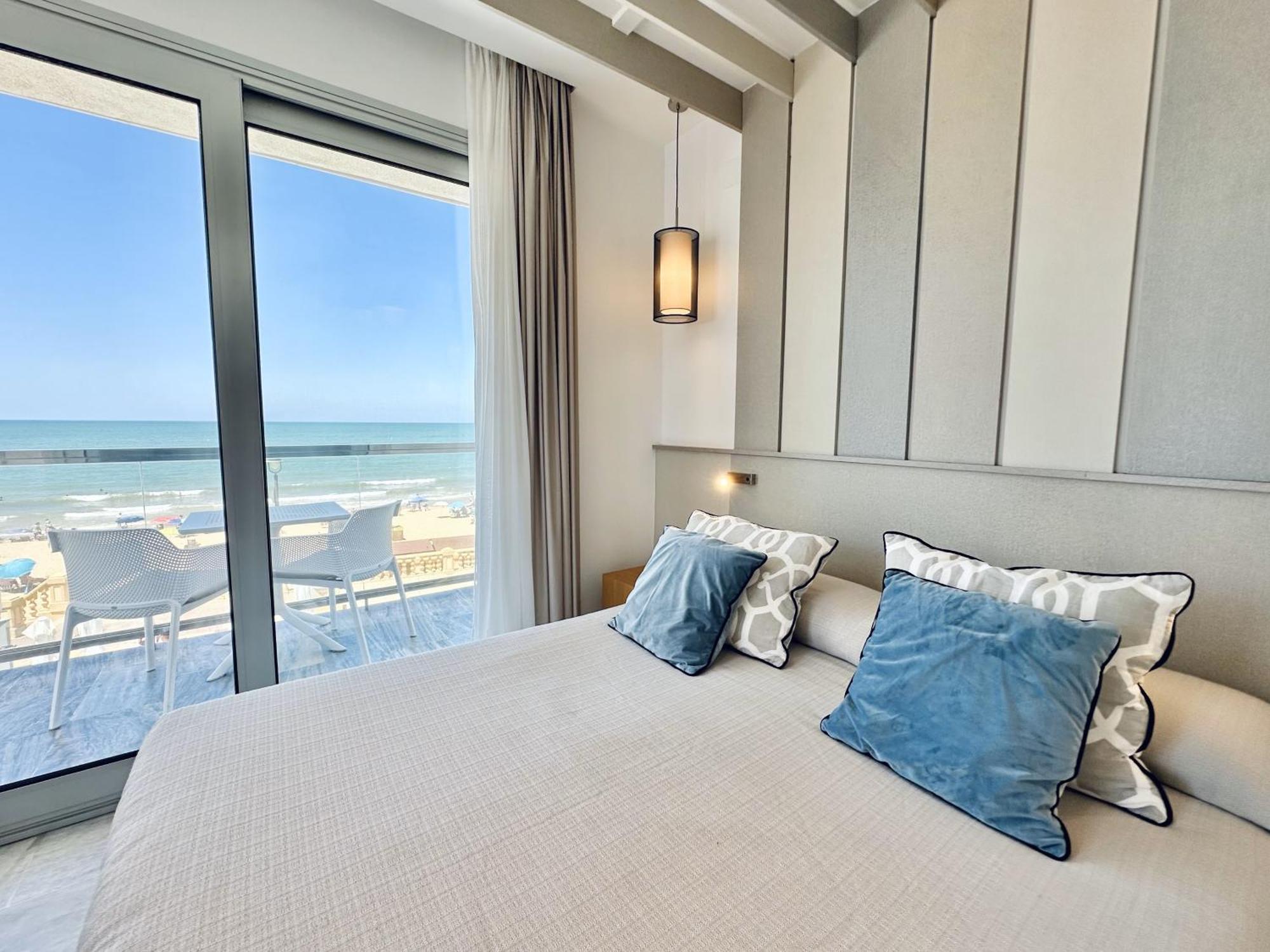 Aparthotel Marina Luz 2*