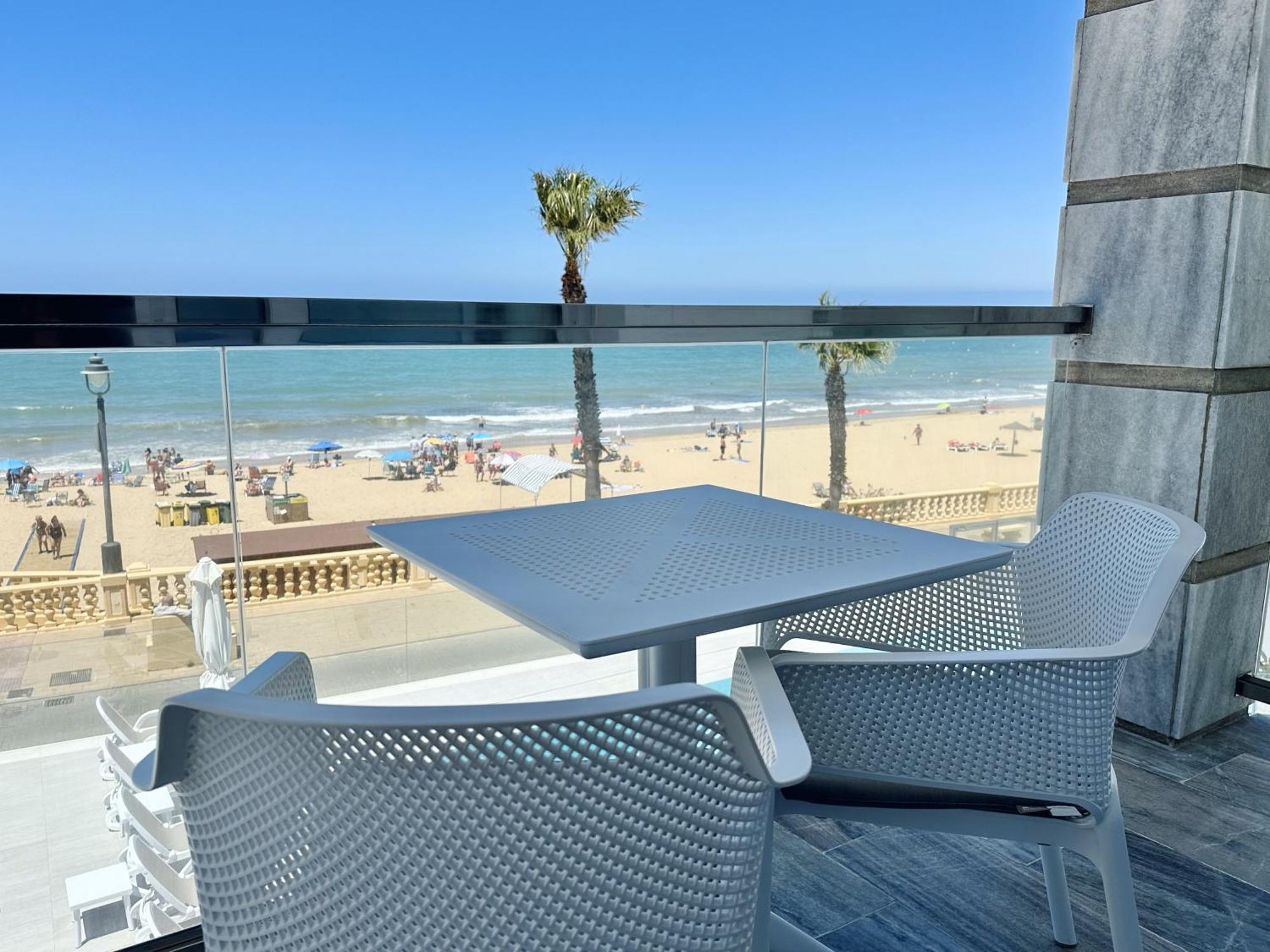 Marina Luz Aparthotel