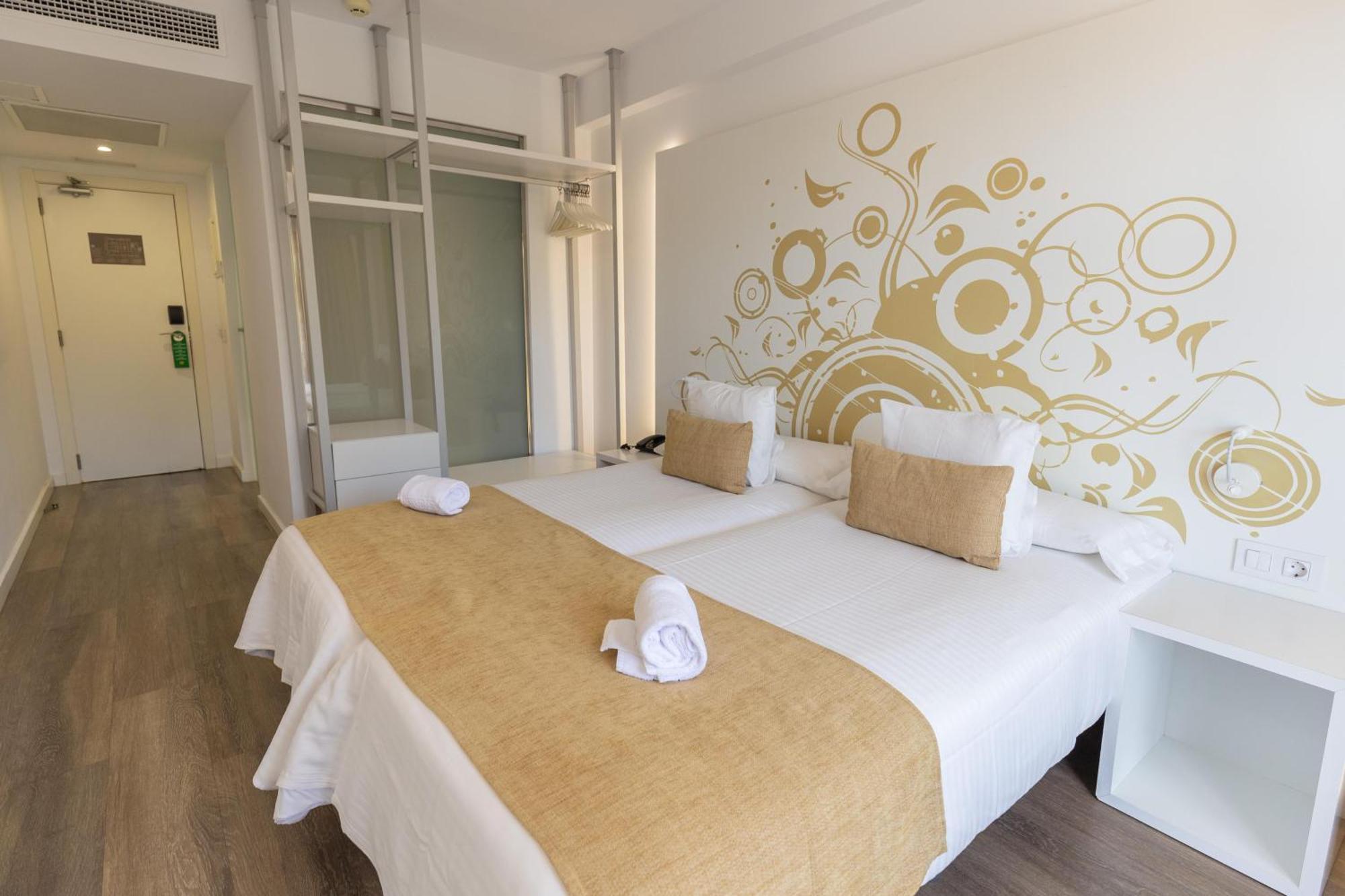 Hotel Bq Cala Ratjada (adults Only) 4*