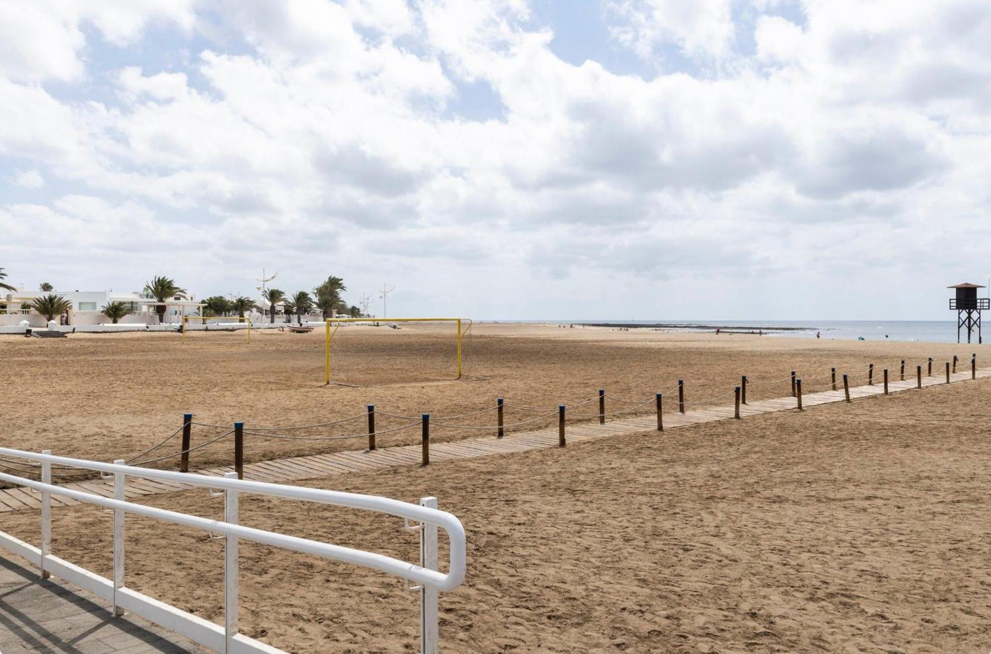 Holiday home Privadas Cerca De La Playa Y Aeropuerto En Casa Compartida Con Otros Huespedes Playa Honda (Lanzarote)