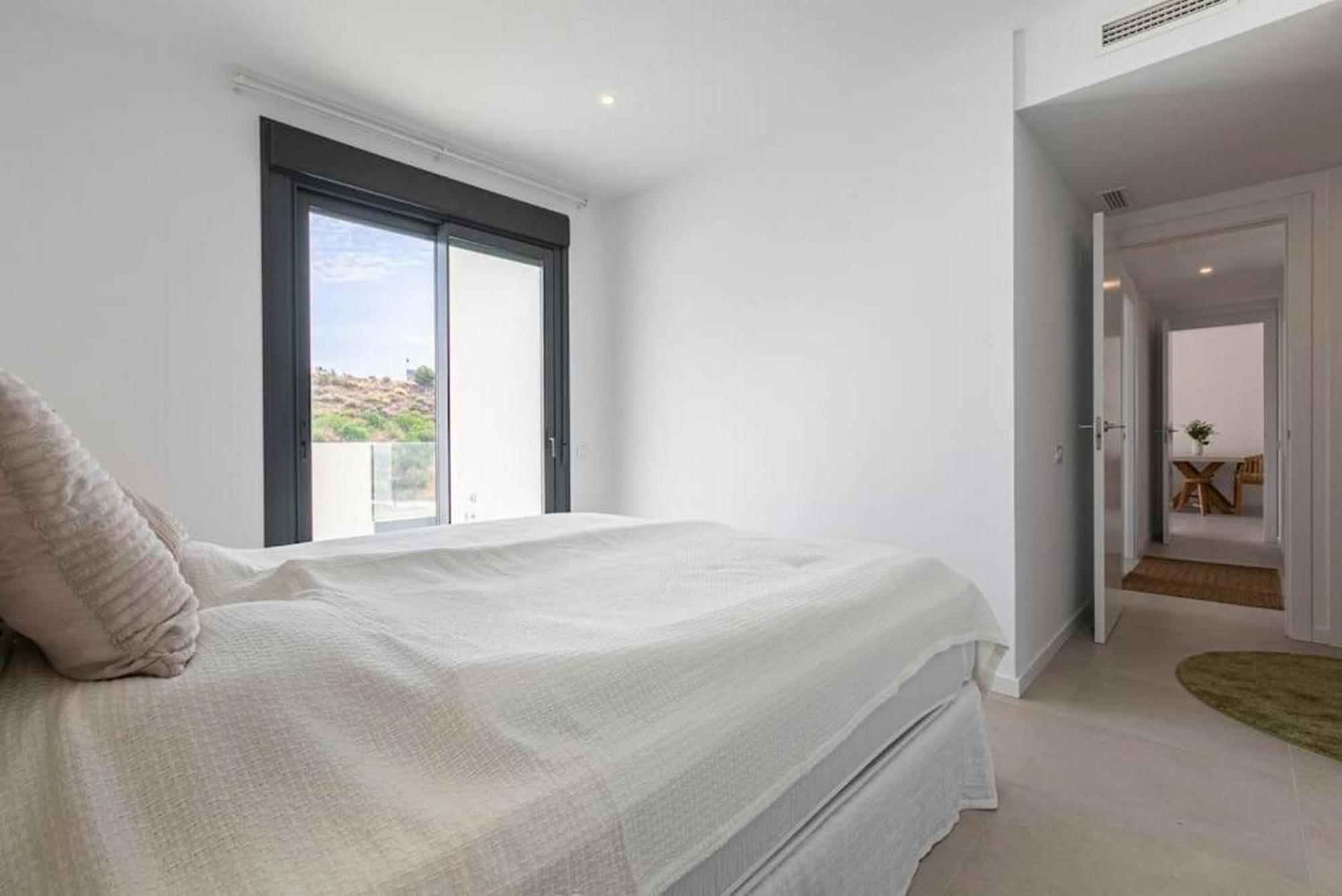 Middle Views Luxury Sea Escape Torremuelle