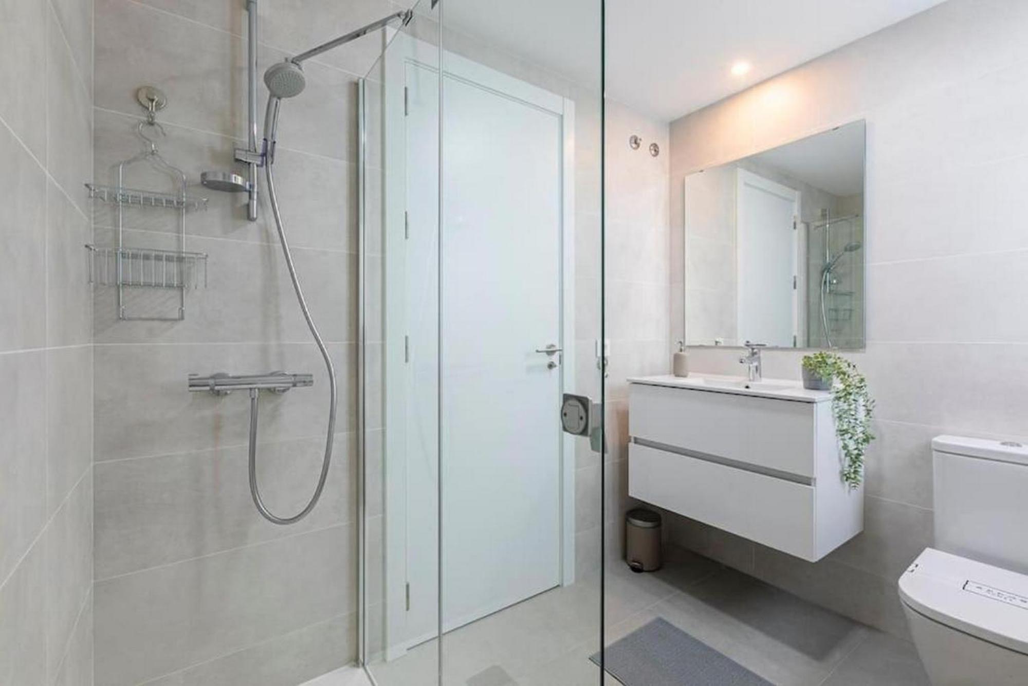 Middle Views Luxury Sea Escape Apartamento