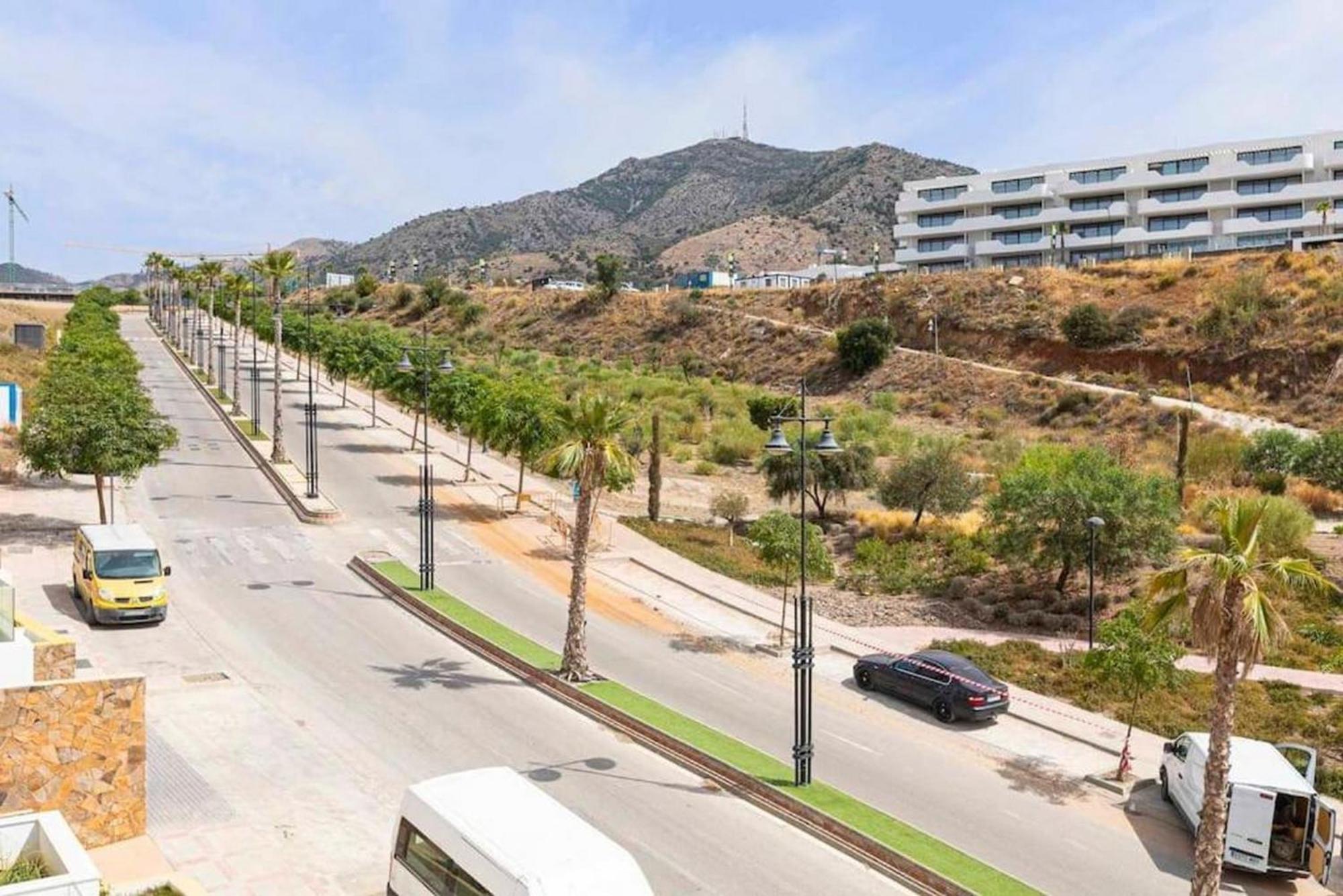 Middle Views Luxury Sea Escape * Torremuelle