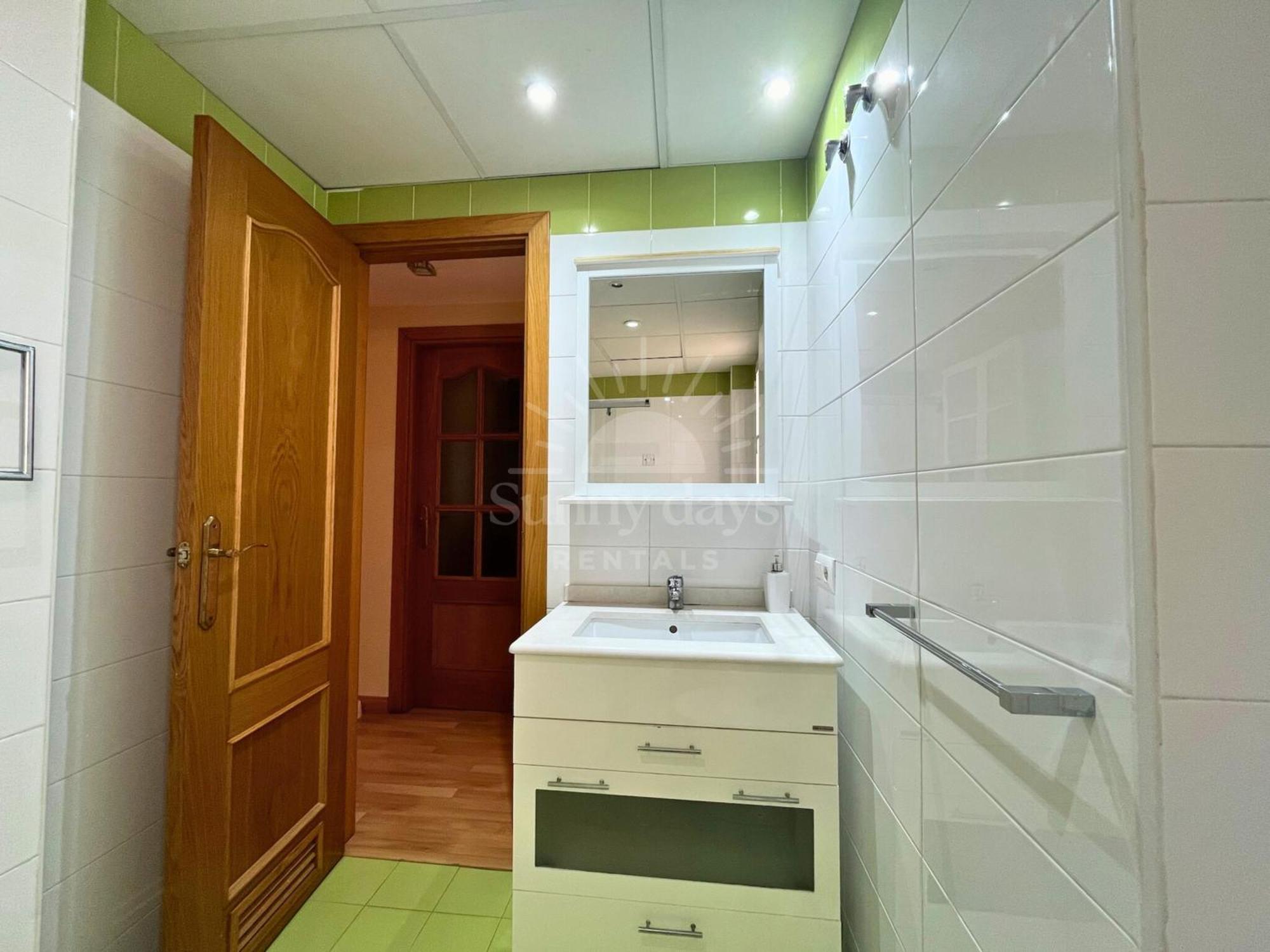 Acogedor A 30 Metros De La Playa - Wifi - Smarttv Apartment *