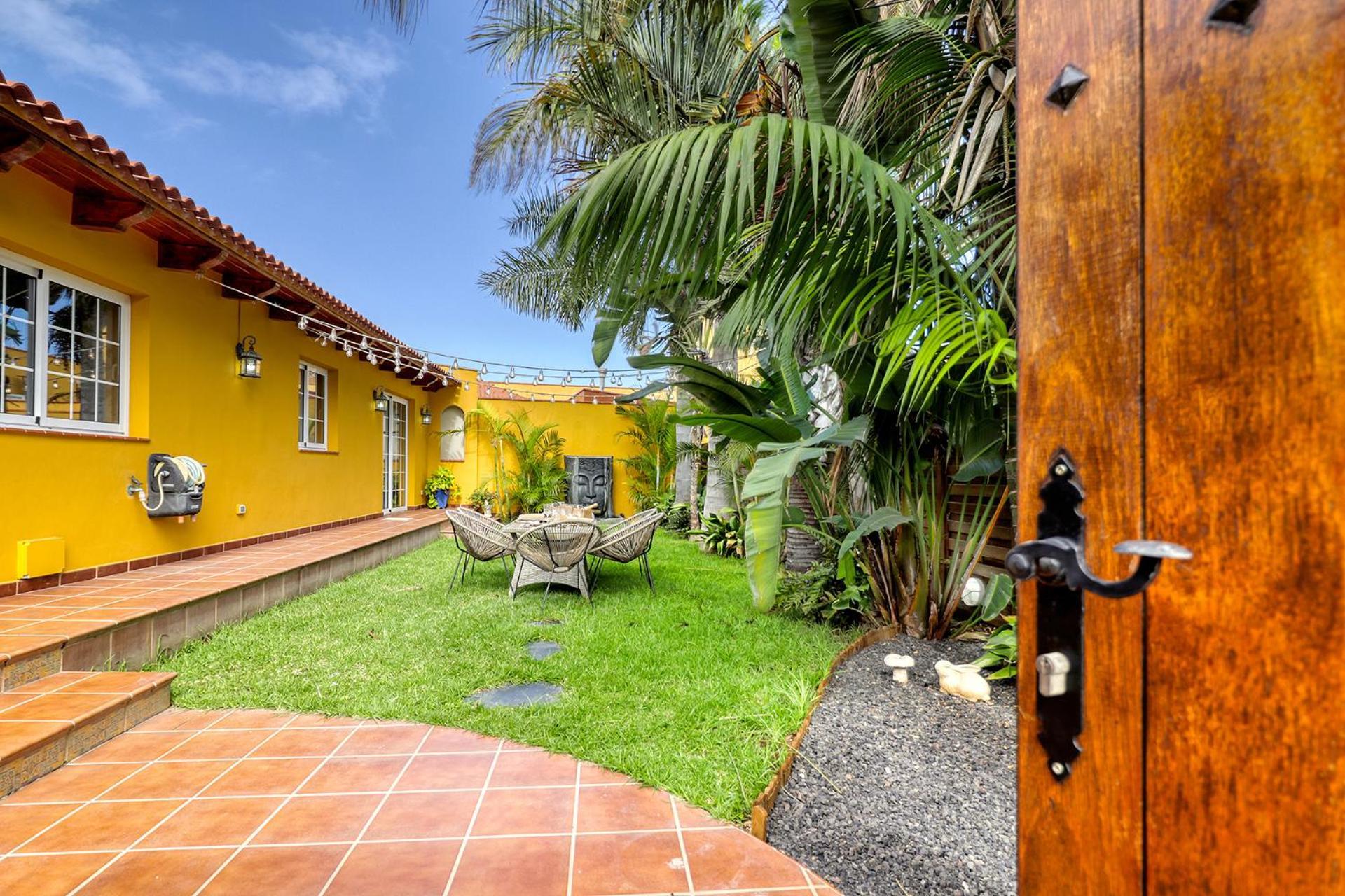Holiday home Casa Vista Teide Con Jardin, Barbacoa Y Fuente Zen