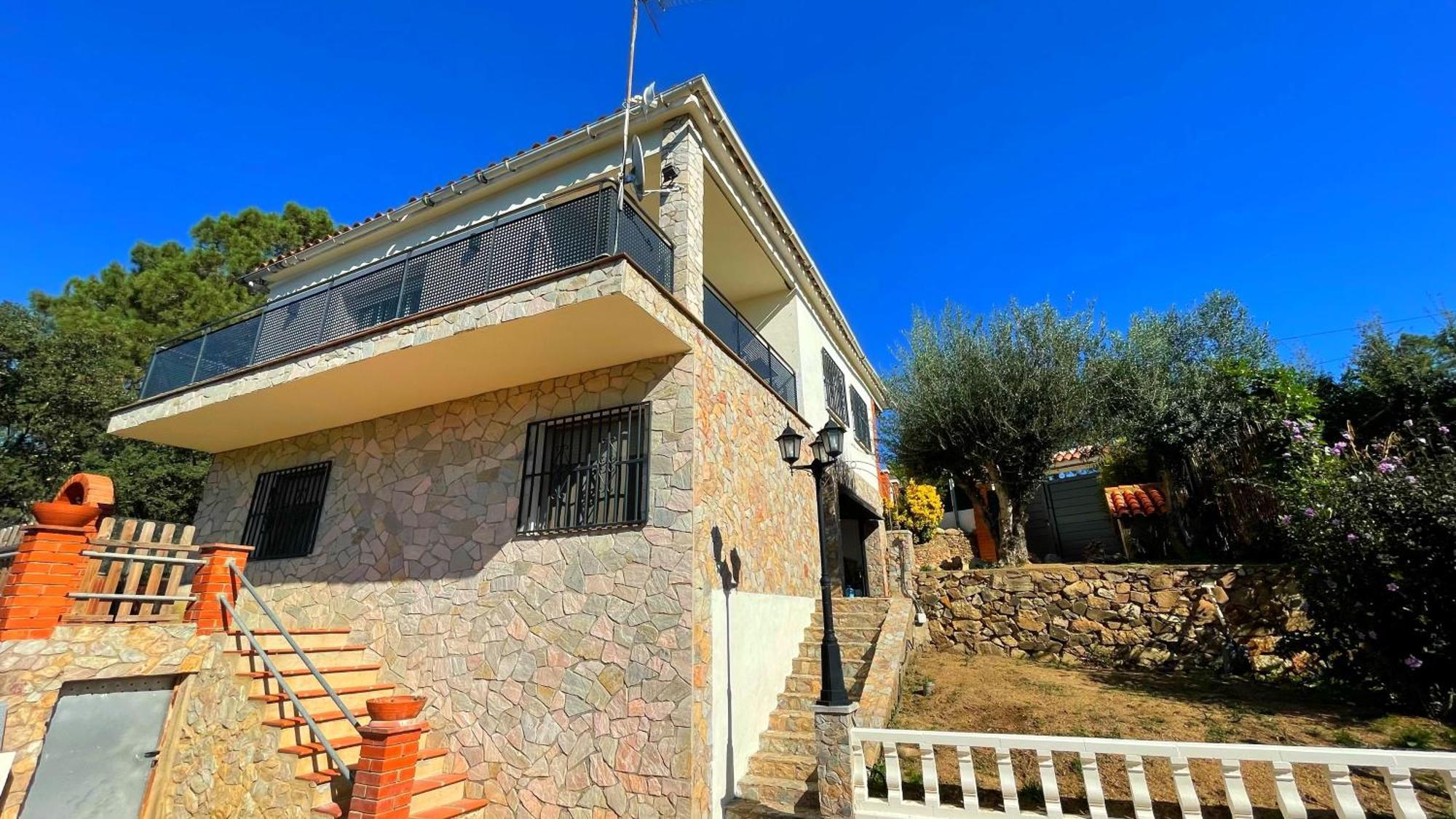 Guest house Paradise Lloret