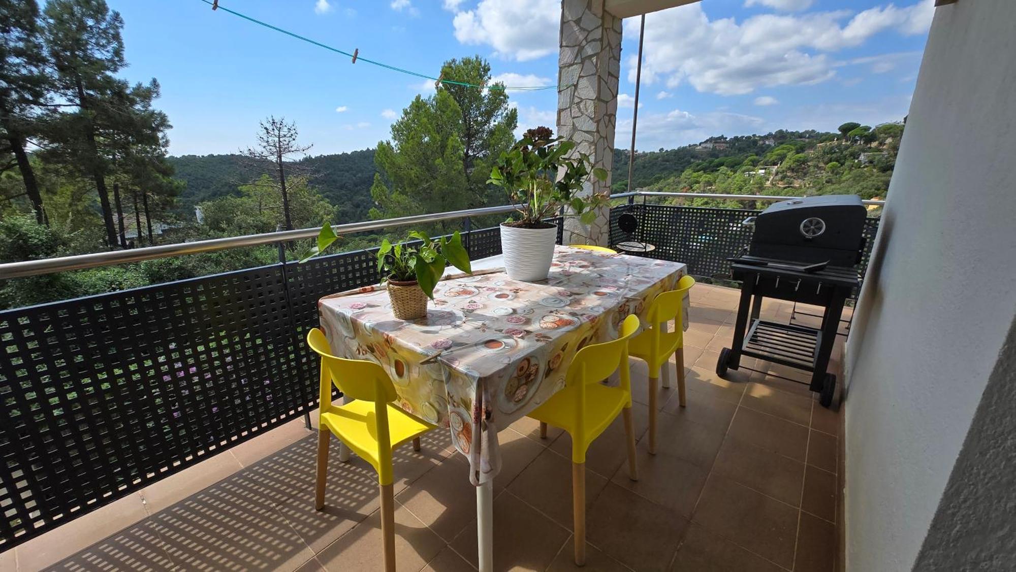 Paradise Lloret Guest house