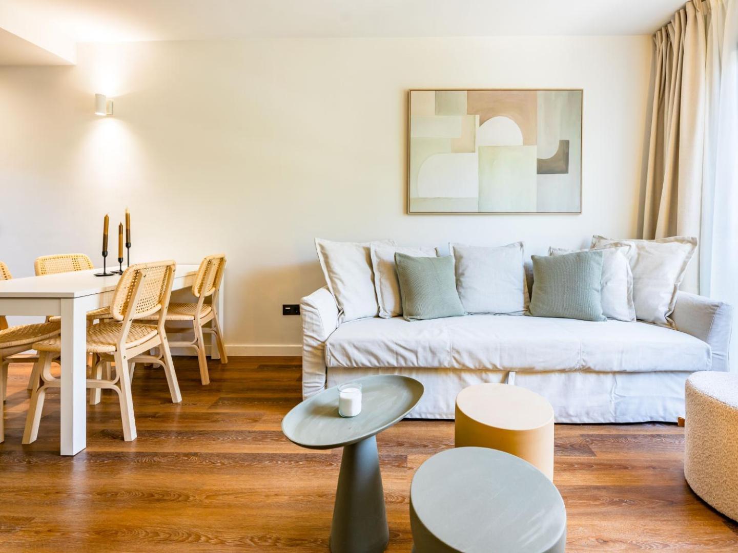 Beach Family By Holidayshome *