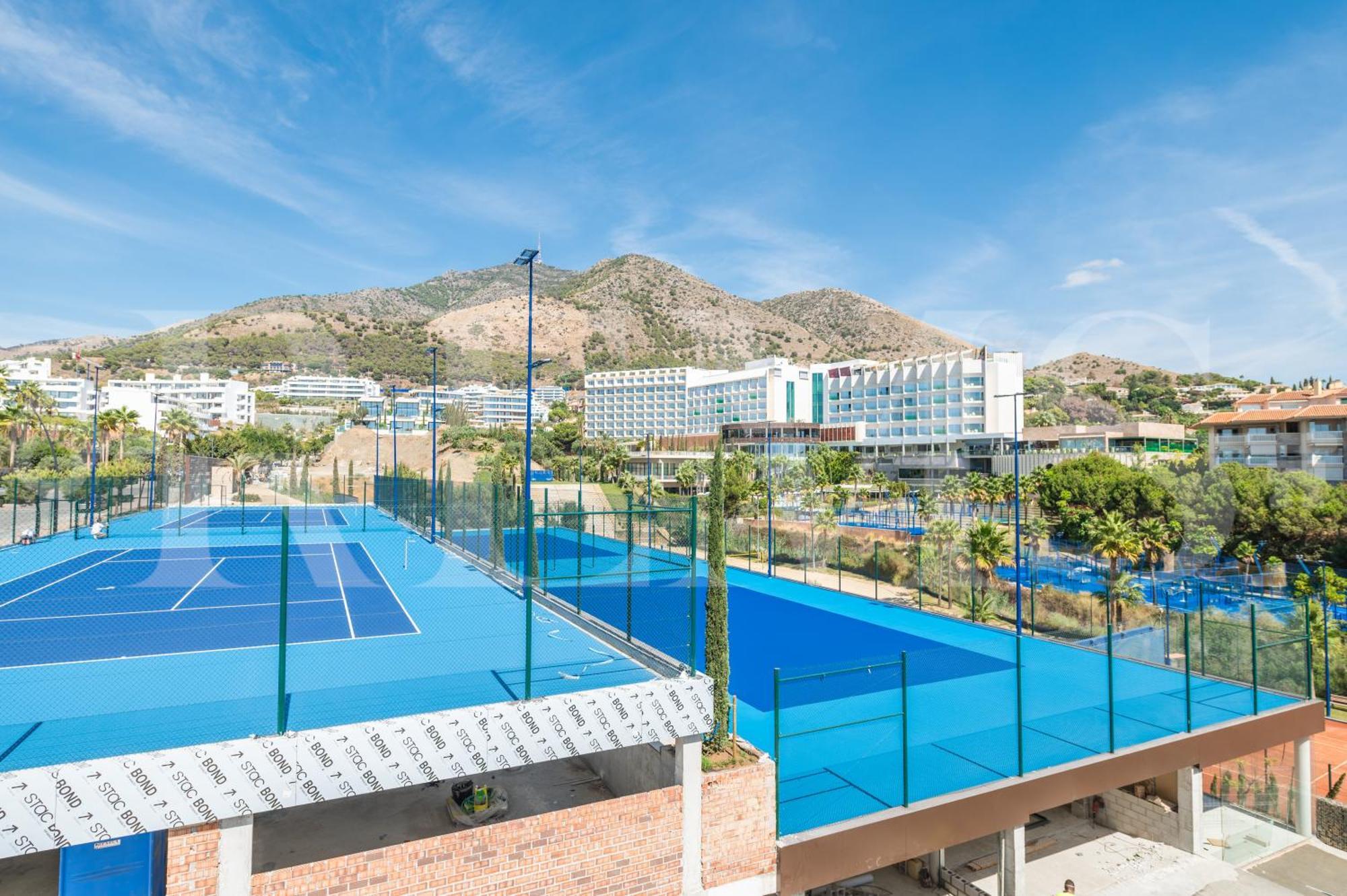 Lovely View With Private Jacuzzi & Terrace, Pool And Parking By Rems Apartamento *