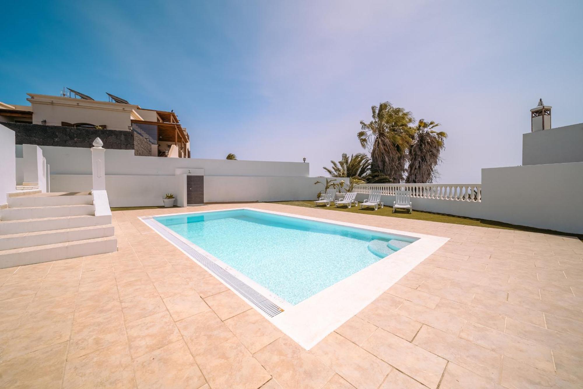 Holiday home Casa Cuestas Tias