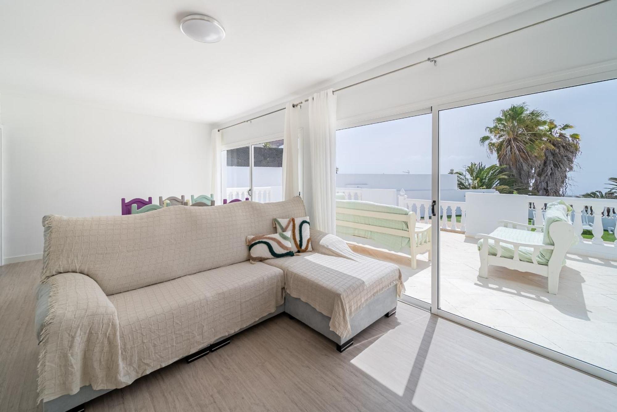 Casa Cuestas Holiday home *