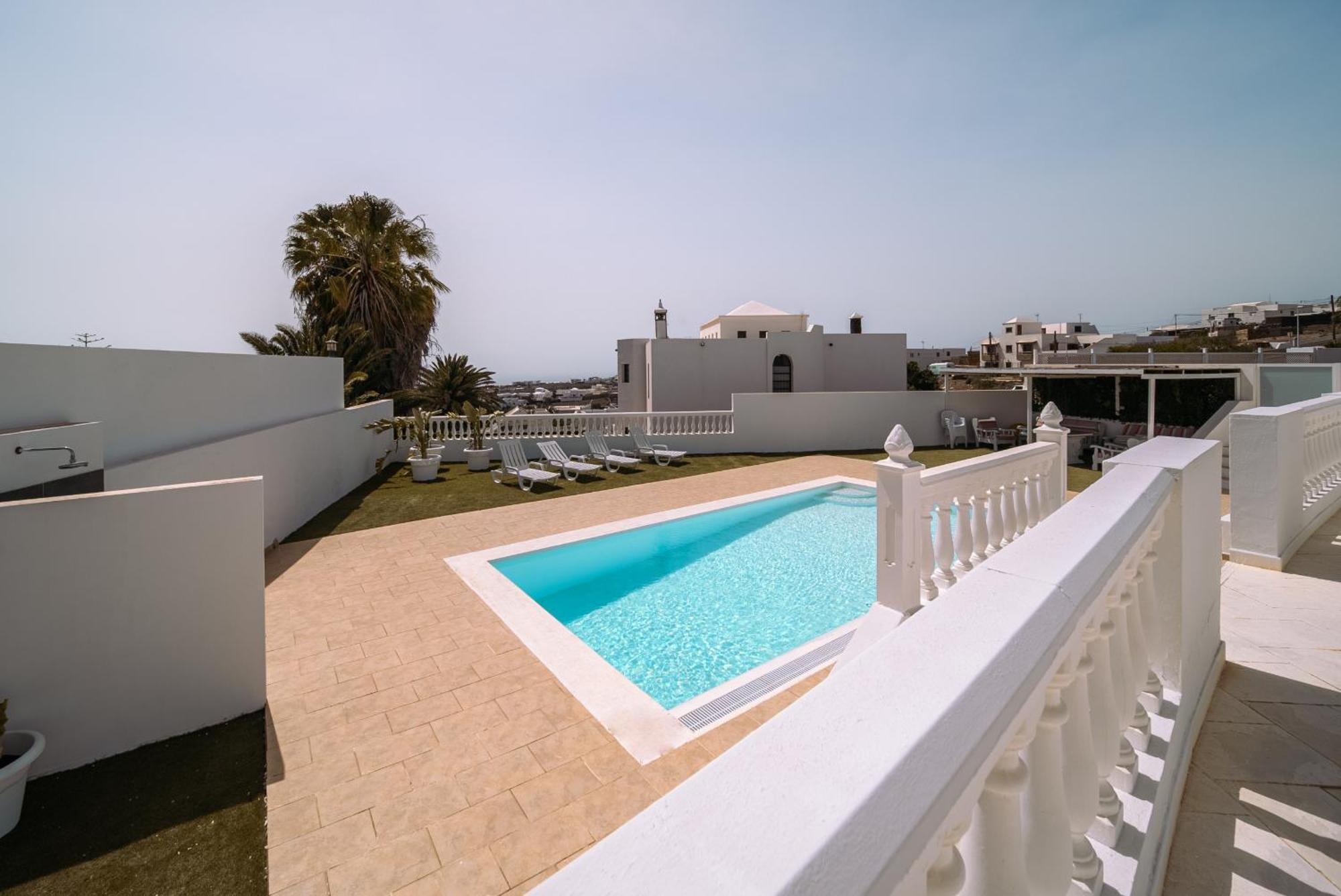 Casa Cuestas Holiday home