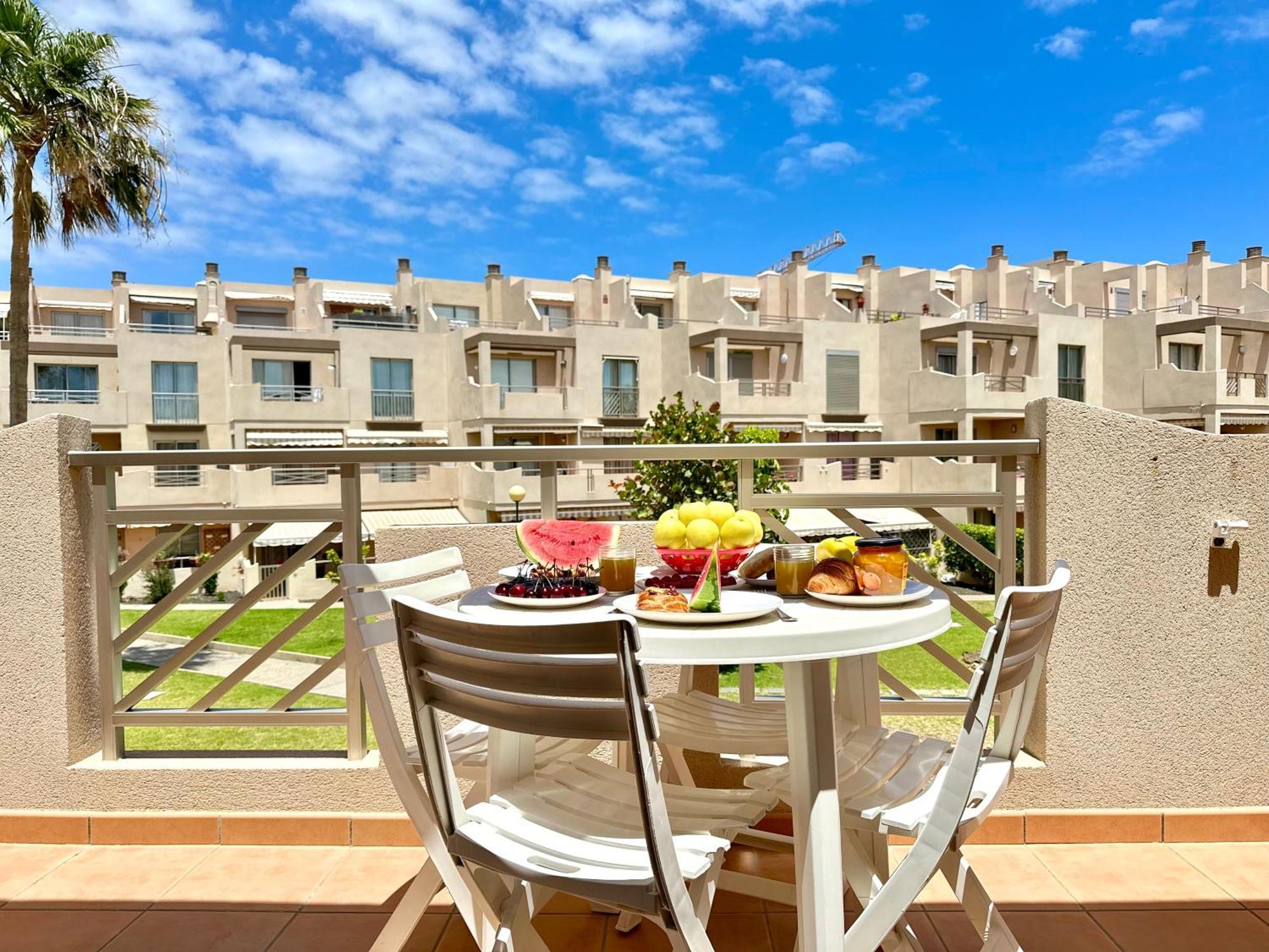 Apartamento En Playa De La Tejita, El Medano *