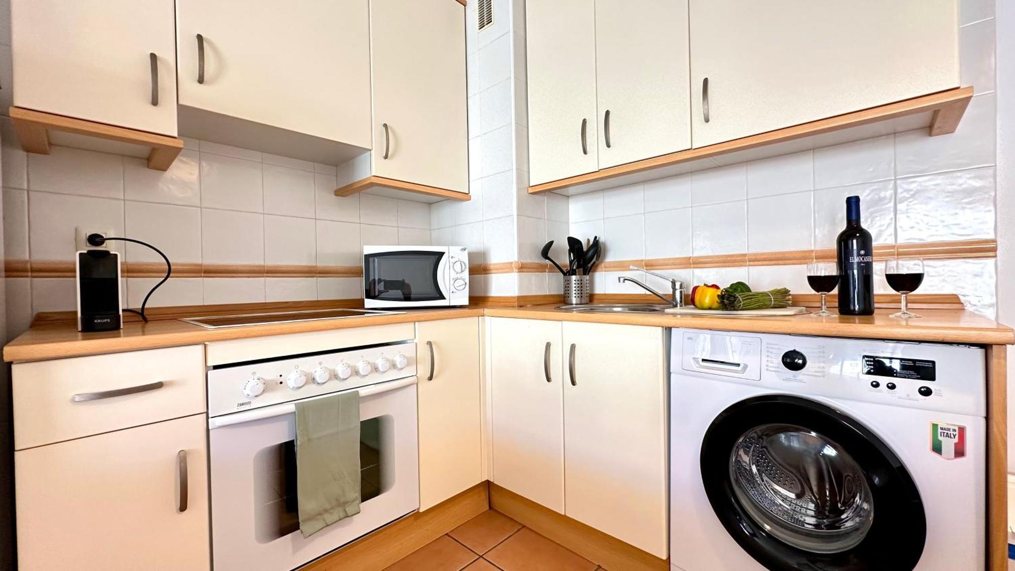 Apartamento En Playa De La Tejita, El Medano *