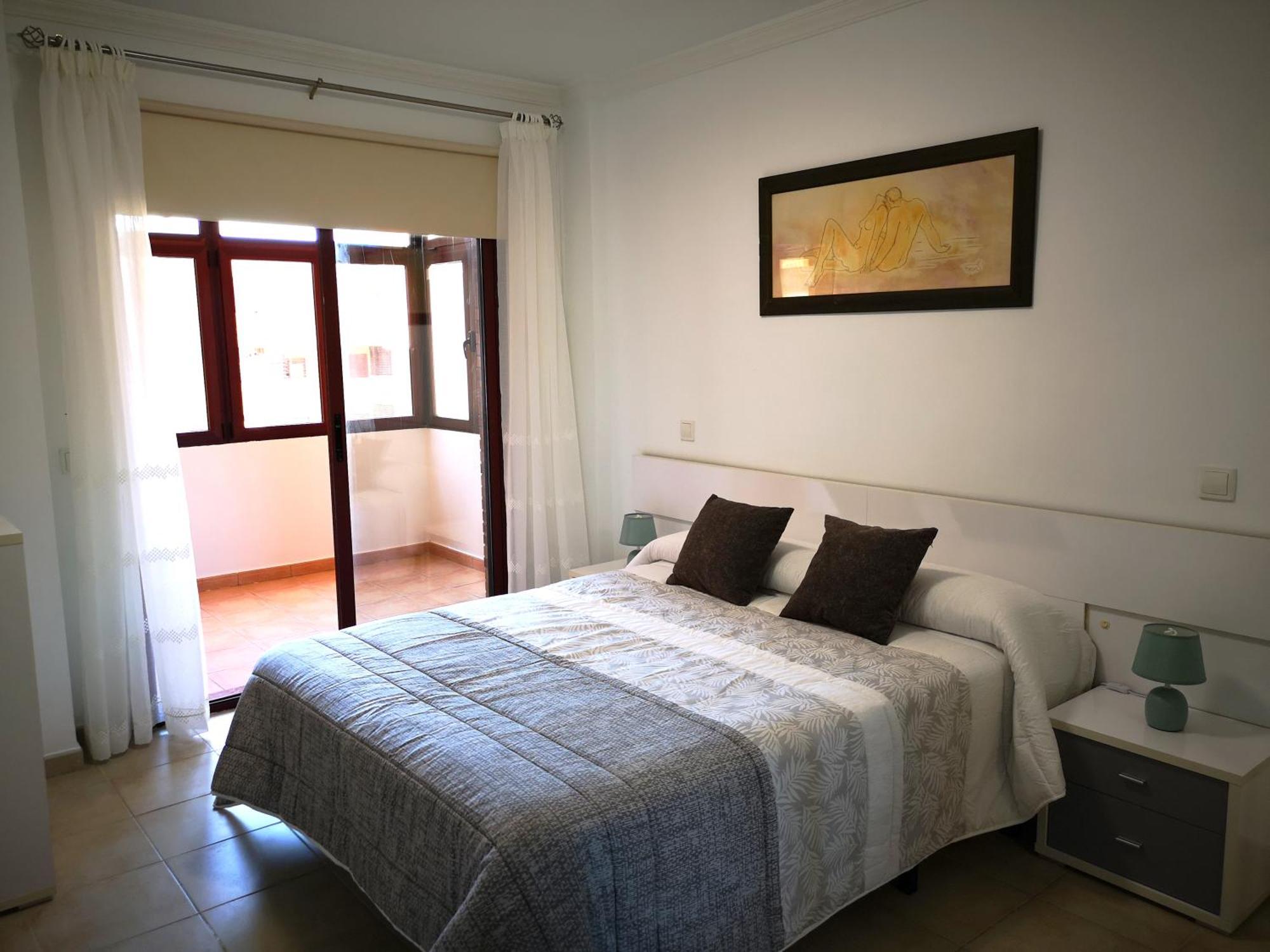 Apartamento En Primera Línea De Playa Canteras *