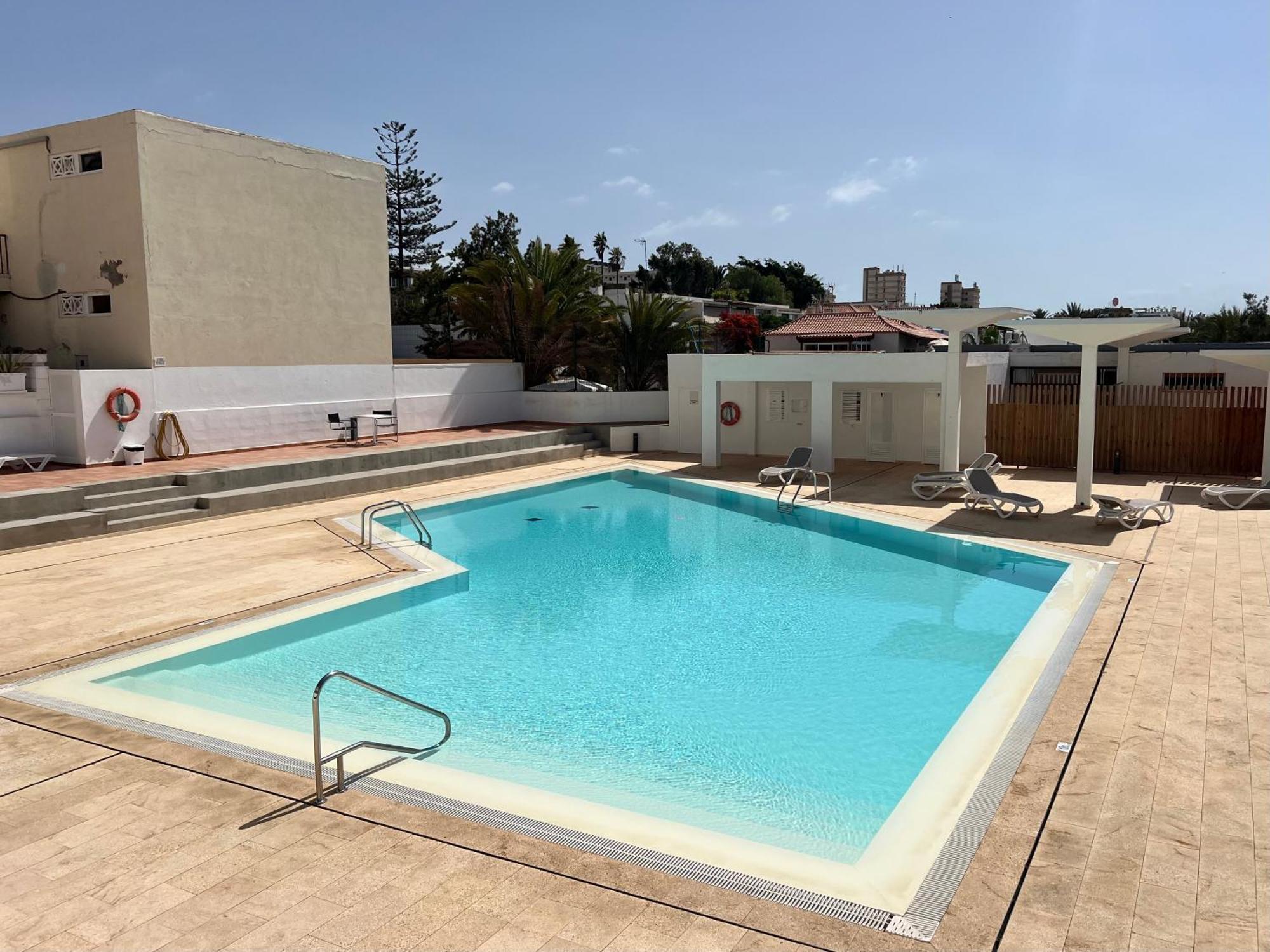 Precioso Con Piscina A 1’ De La Playa *