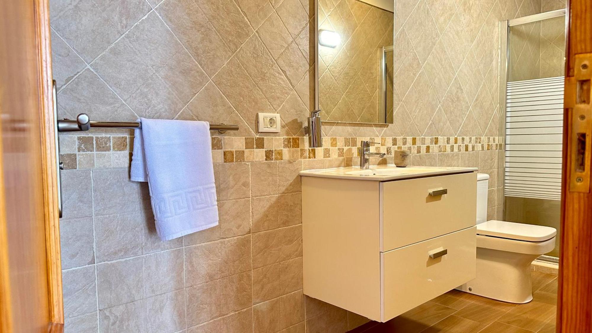 Maravilloso Atico Con Terraza, Vistas, Bbq, Wifi Apartment *