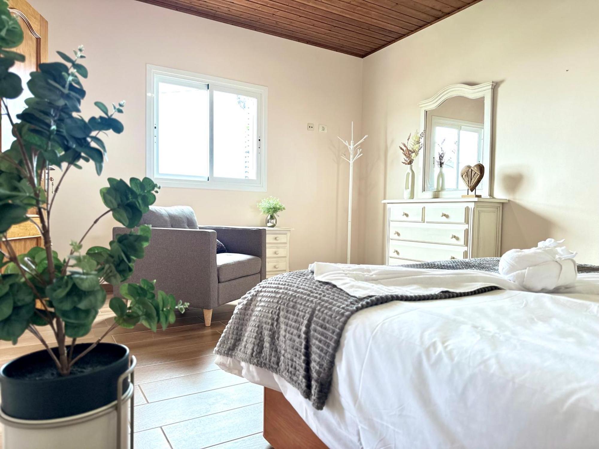 Maravilloso Atico Con Terraza, Vistas, Bbq, Wifi *