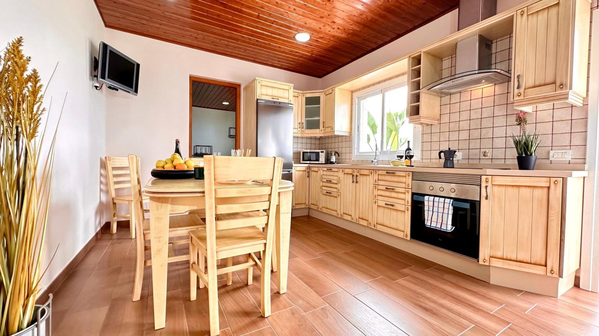 Maravilloso Atico Con Terraza, Vistas, Bbq, Wifi Apartment La Laguna (Tenerife)
