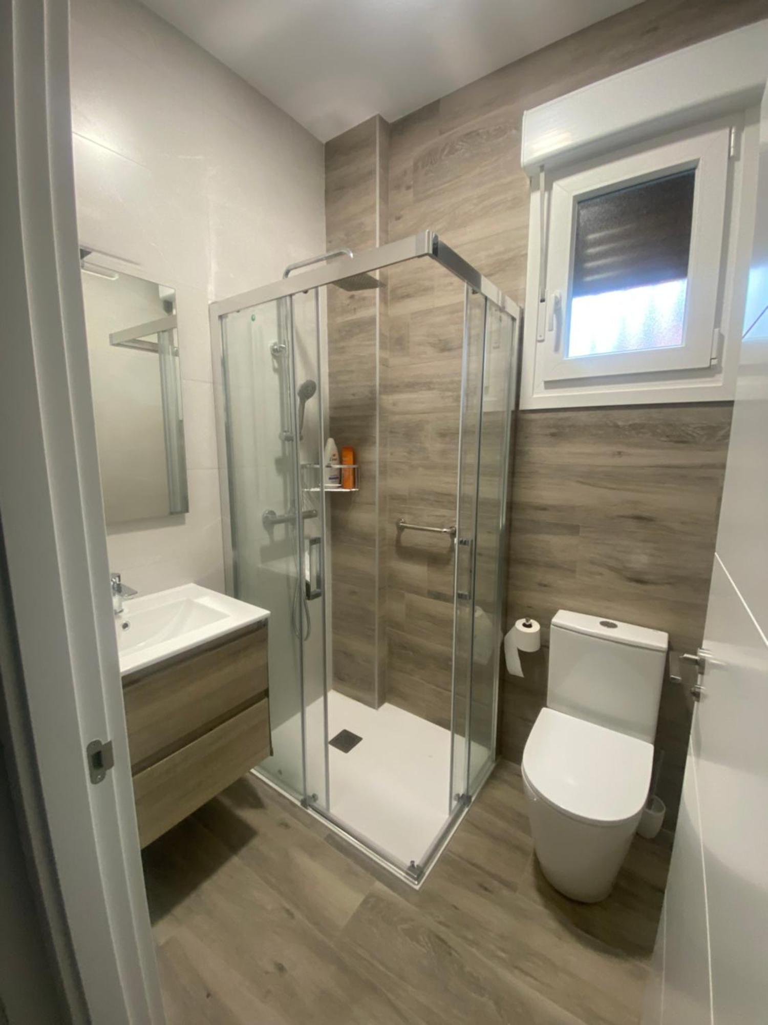 Hospital Cruces Metro Bec Apartamento *