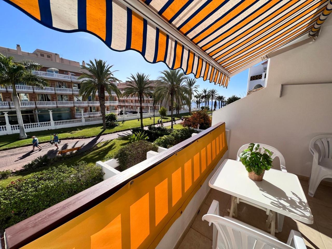 Seafront New Modern Apartment *