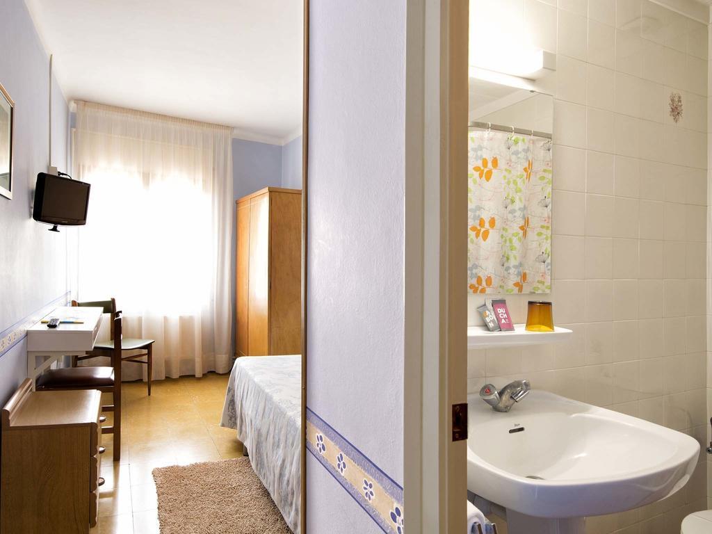 Guest house Fabrellas 2*