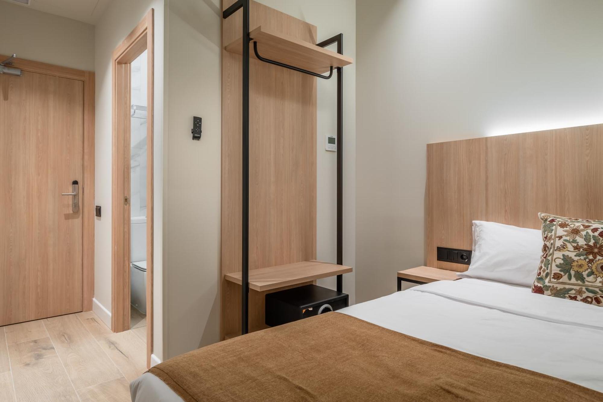 Aerohotel Barcelona Airport 24h *