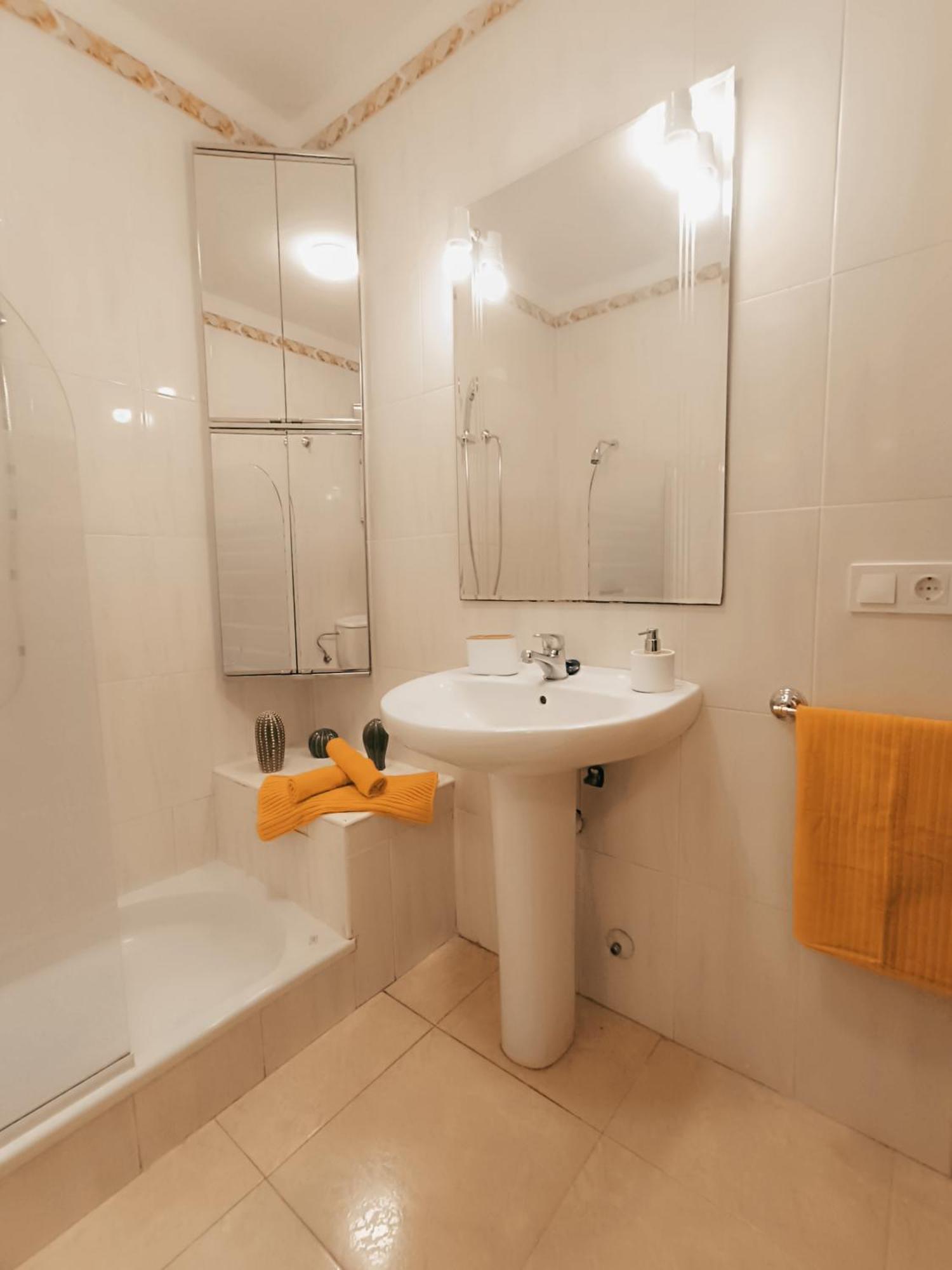 Apartamento Zola Sea View Apartment, Vistas *