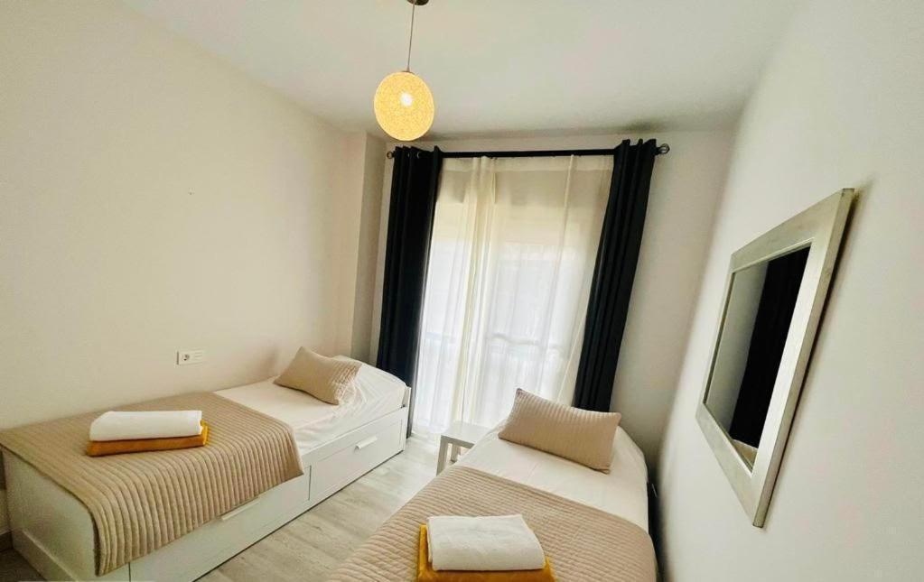 2 Bedroom Penthouse With A Private 360 Rooftop Terrace With Sea And Mountain Views Apartamento *