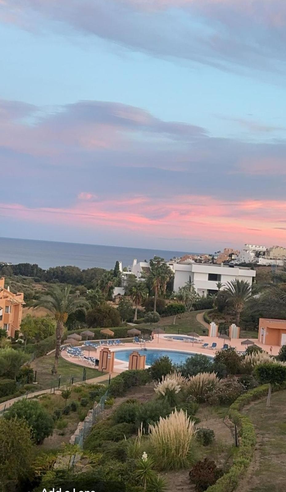 2 Bedroom Penthouse With A Private 360 Rooftop Terrace With Sea And Mountain Views * Bahía de Casares