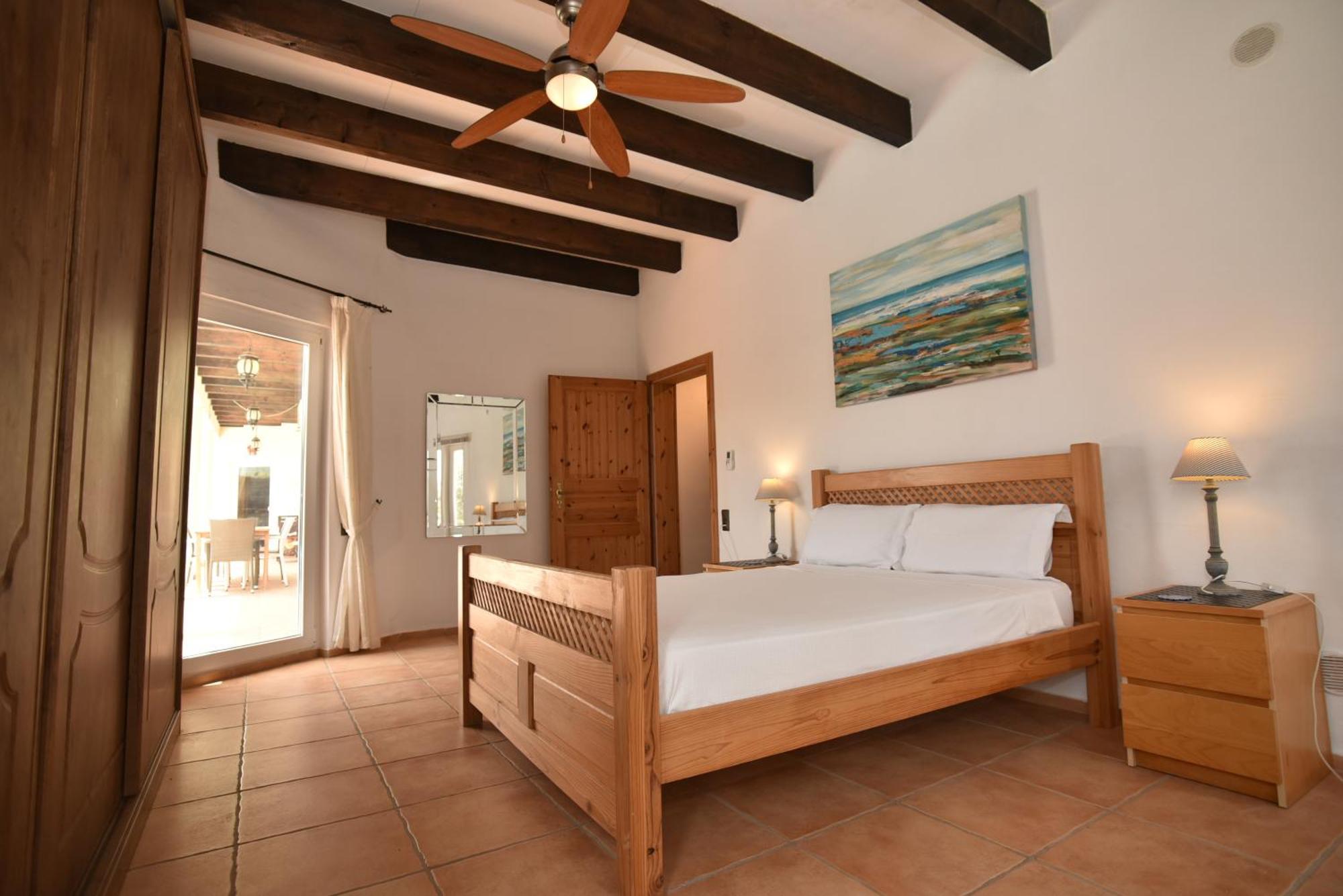Villa Doce Palmeras, Stunning In Beautiful Gardens