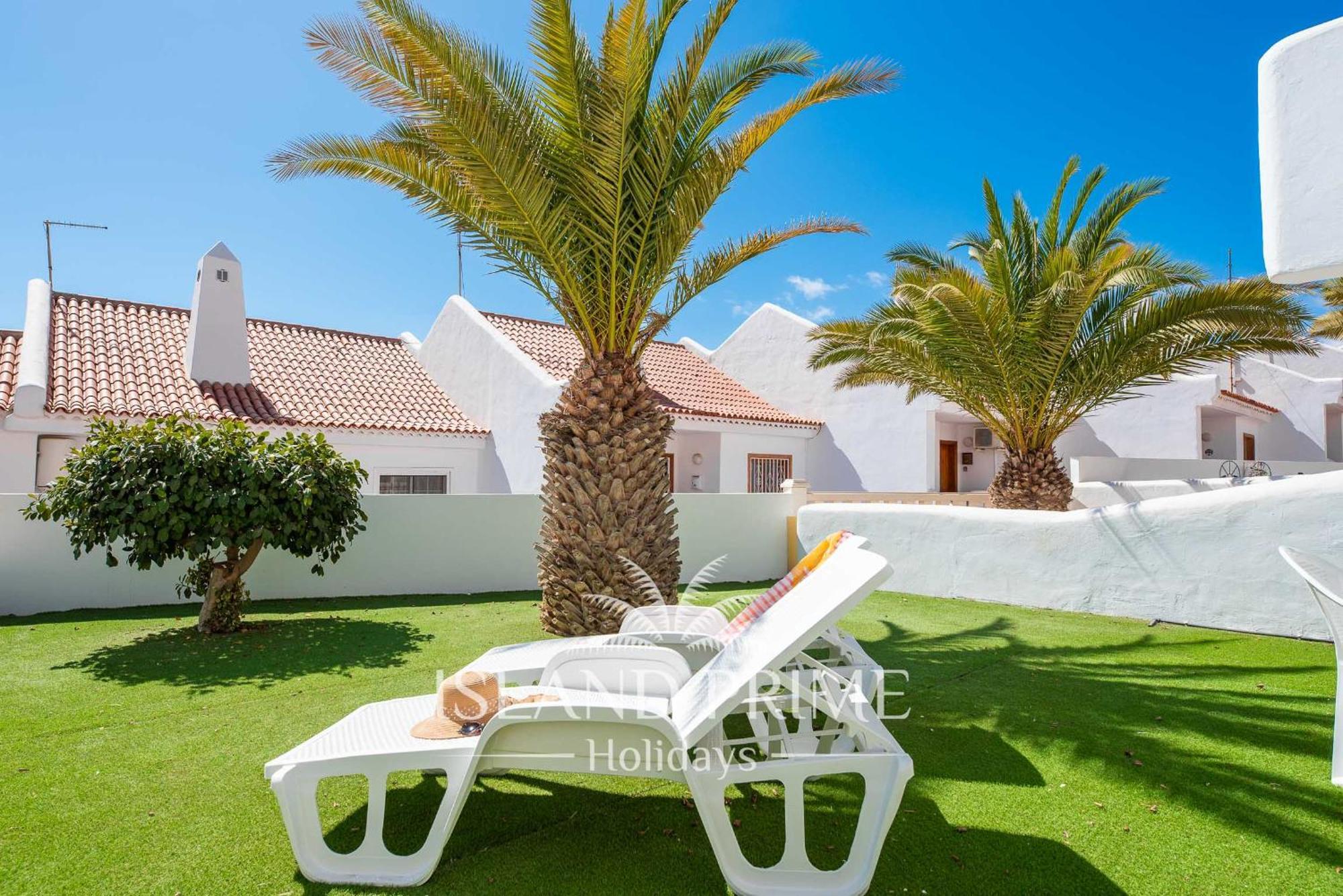 Seaviews Garden With Palms In Club Sc171 *