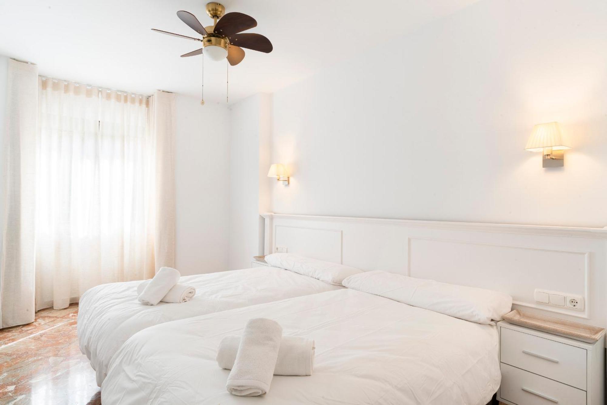 Apartamento Ronda 193 Junto A Hospitales Y Cerca Centro Con Parking Gratis