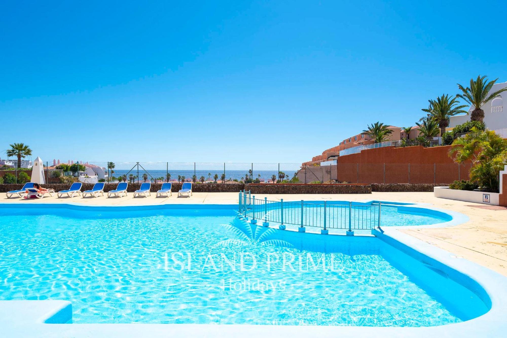 Seaviews Garden With Palms In Club Sc171 *