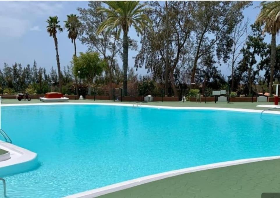 Piscina Club Apartamento Pasito Blanco