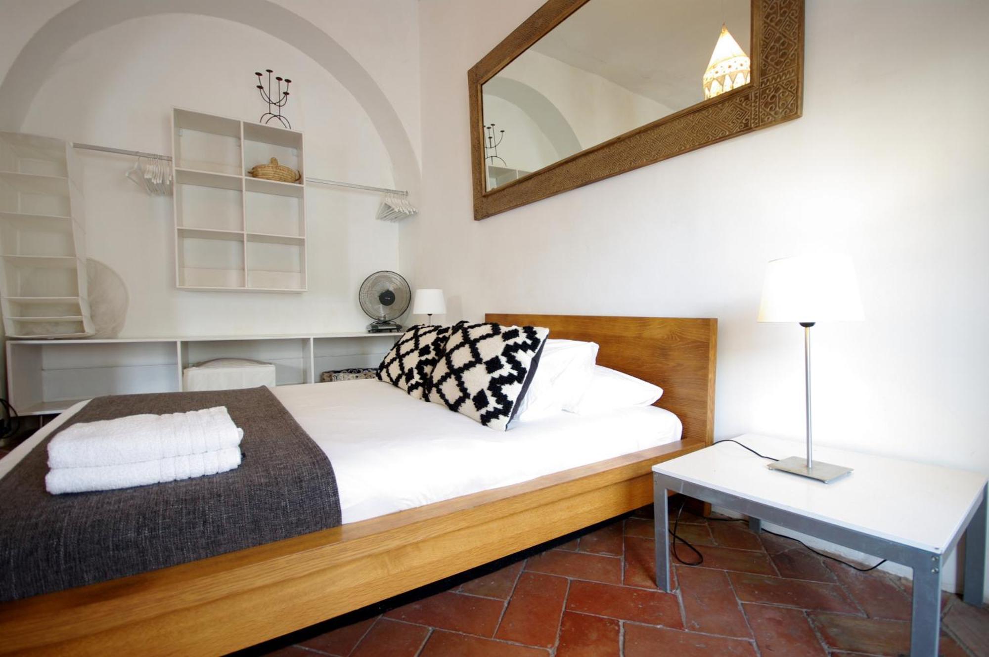 Livingtarifa Silos Dreams