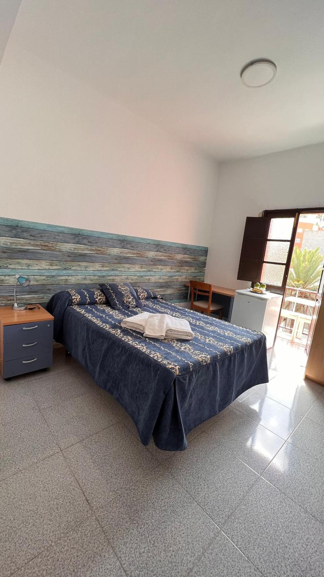 Central, Quiet And Comfortable Room, Breakfast Apartment *