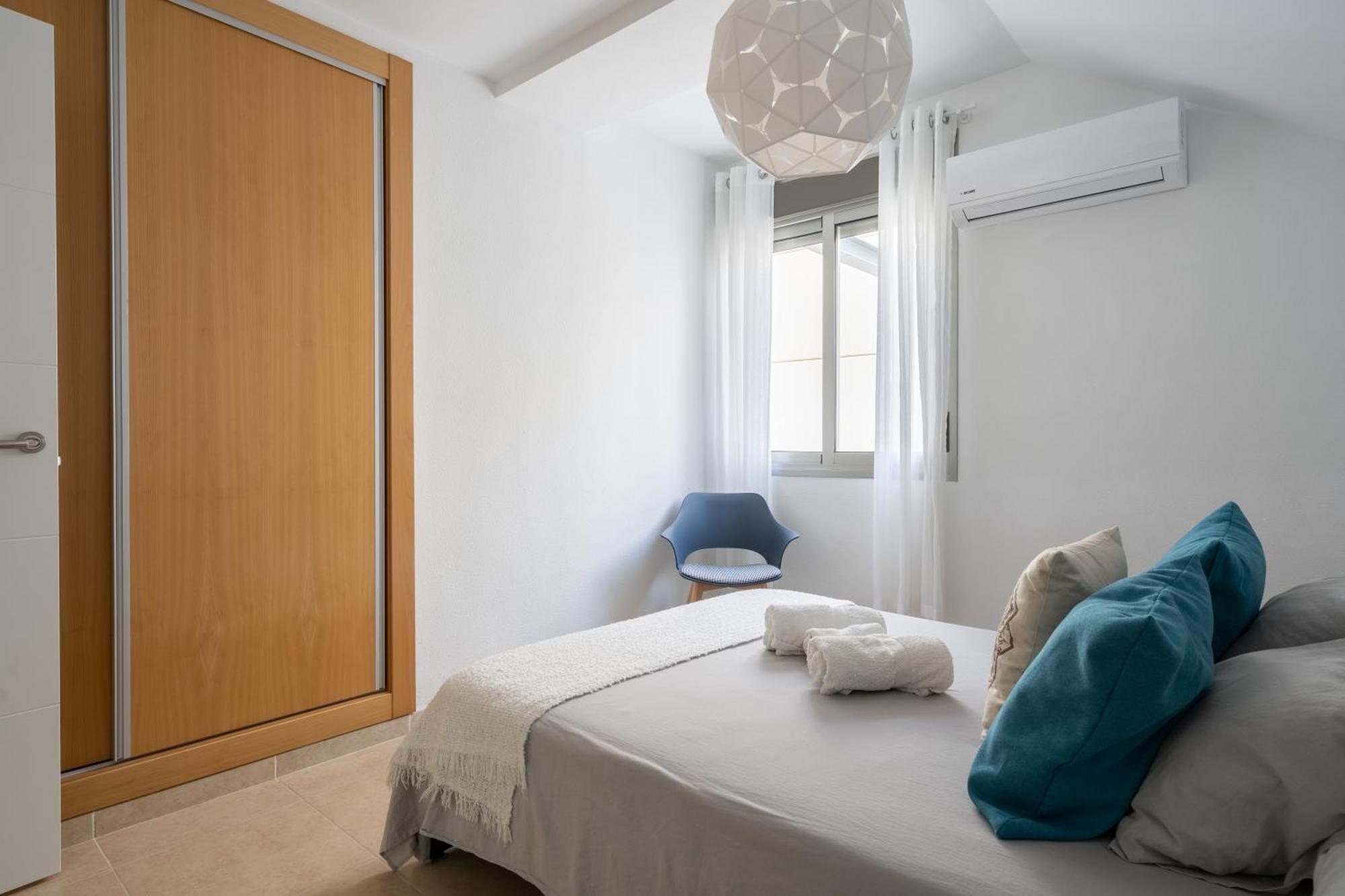 Cervantes Con Terraza Y Vistas Al Mar Apartamento