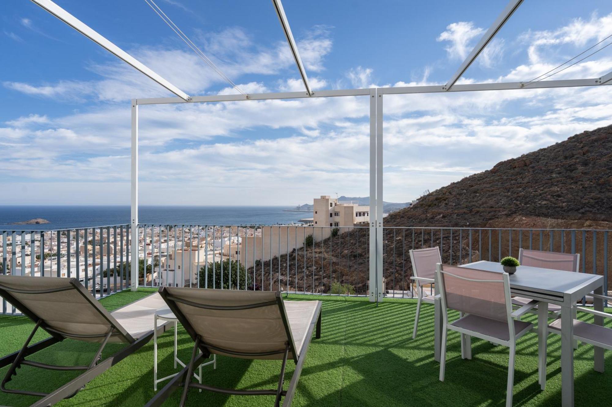 Cervantes Con Terraza Y Vistas Al Mar Apartamento *