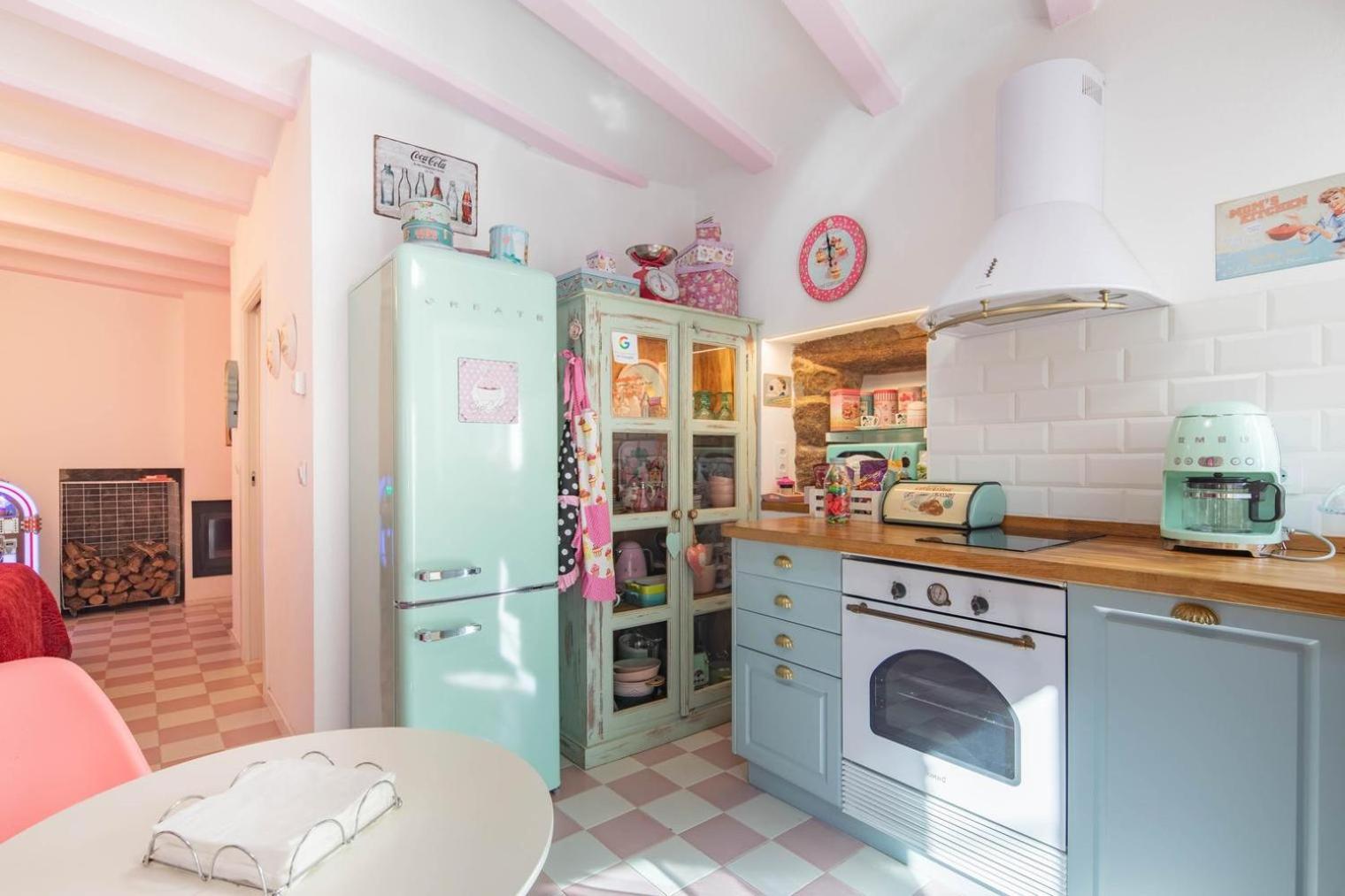 La Años 50 Bañera Y Chimenea De Leña Apartamento
