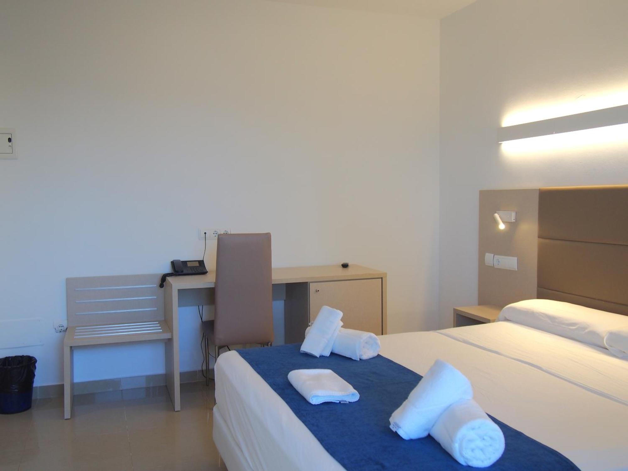 Roca Bella Hotel *