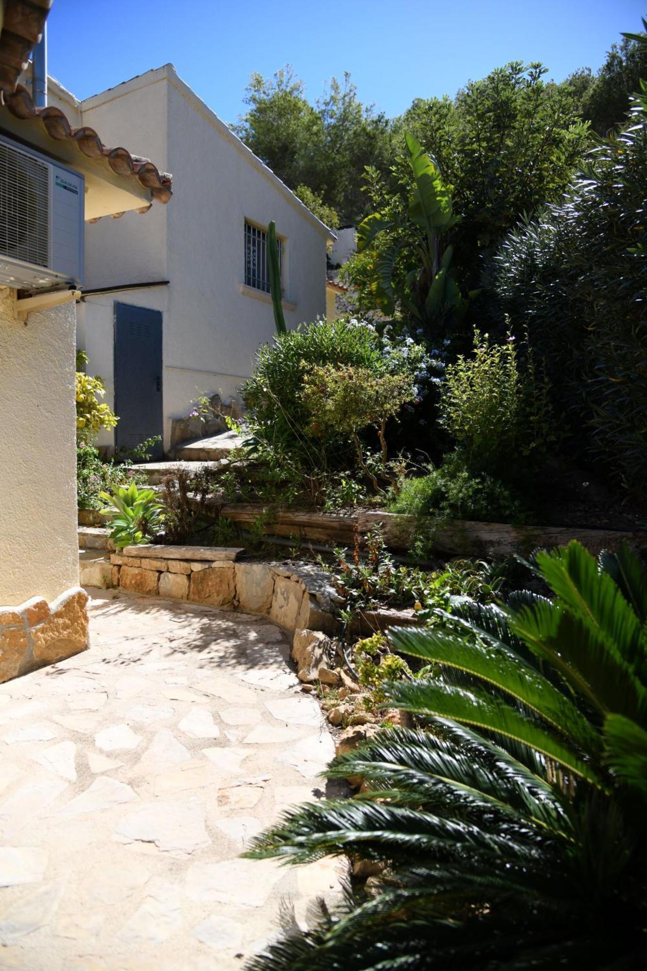 Villa Vinas With Beautiful View