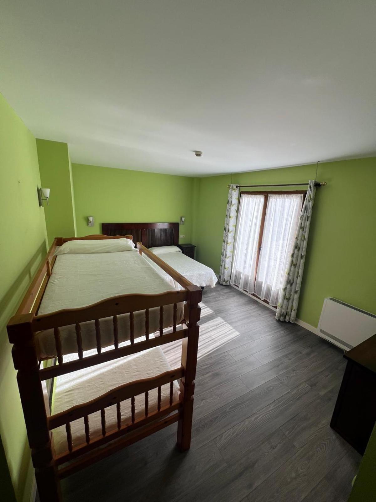 Maria Hotel Revilla De Camargo