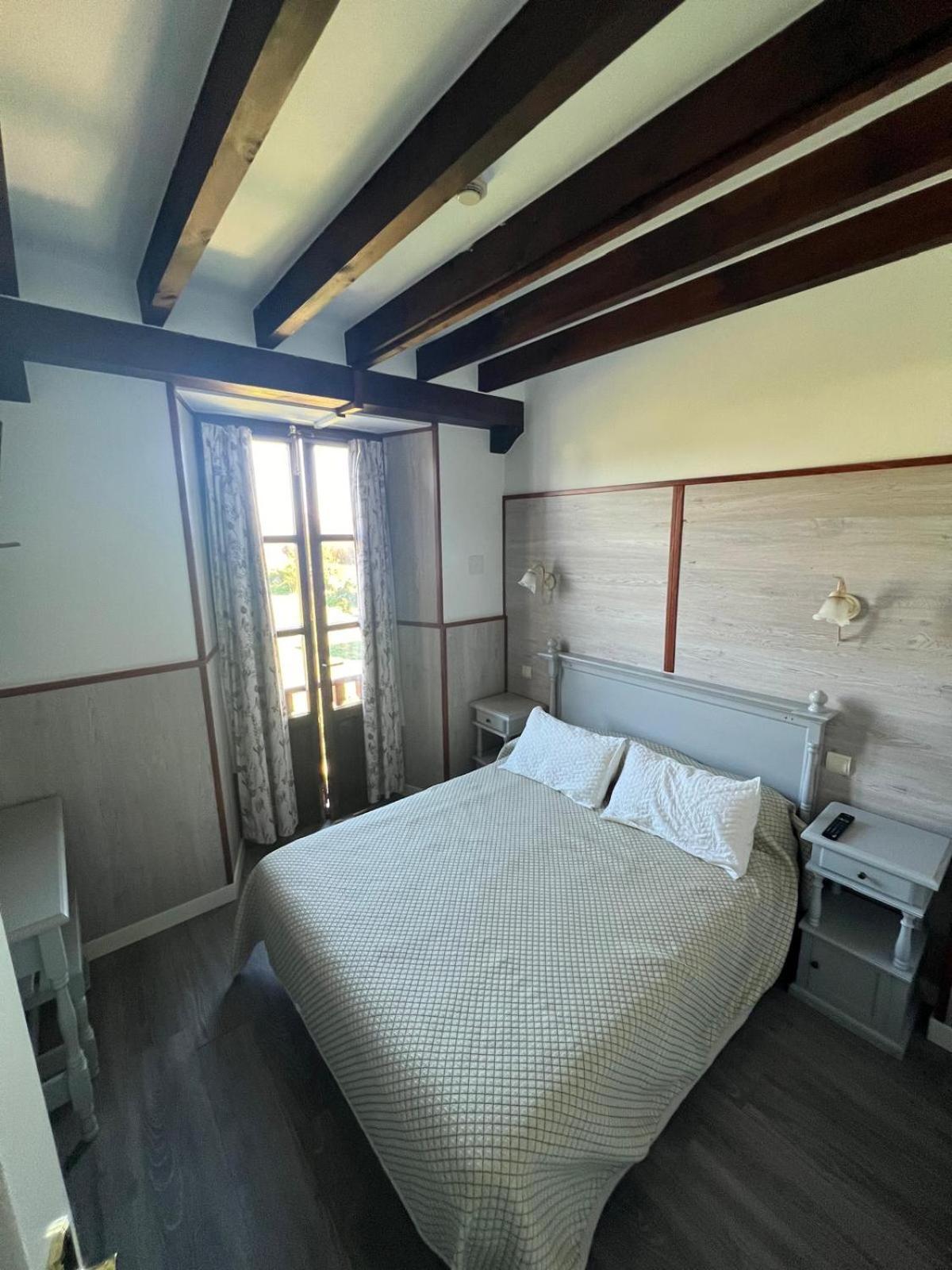 Hotel Maria Revilla De Camargo