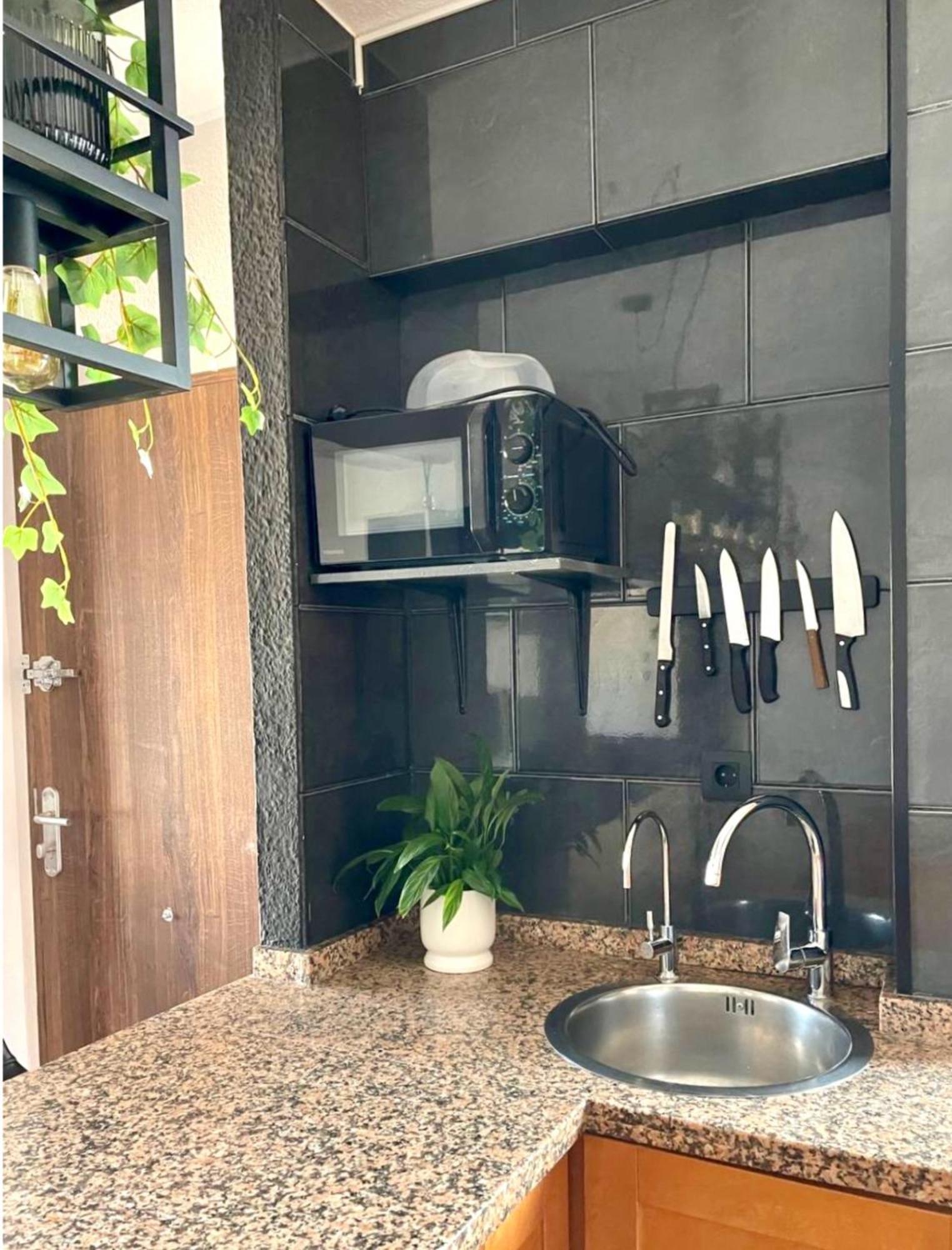 Central Loft Apartment *